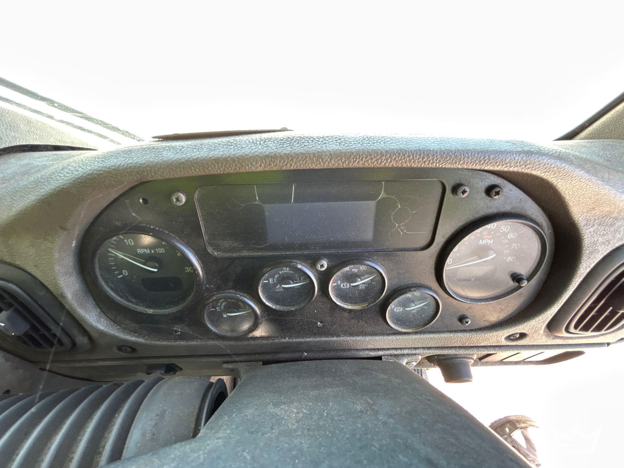 2017 Peterbilt 520