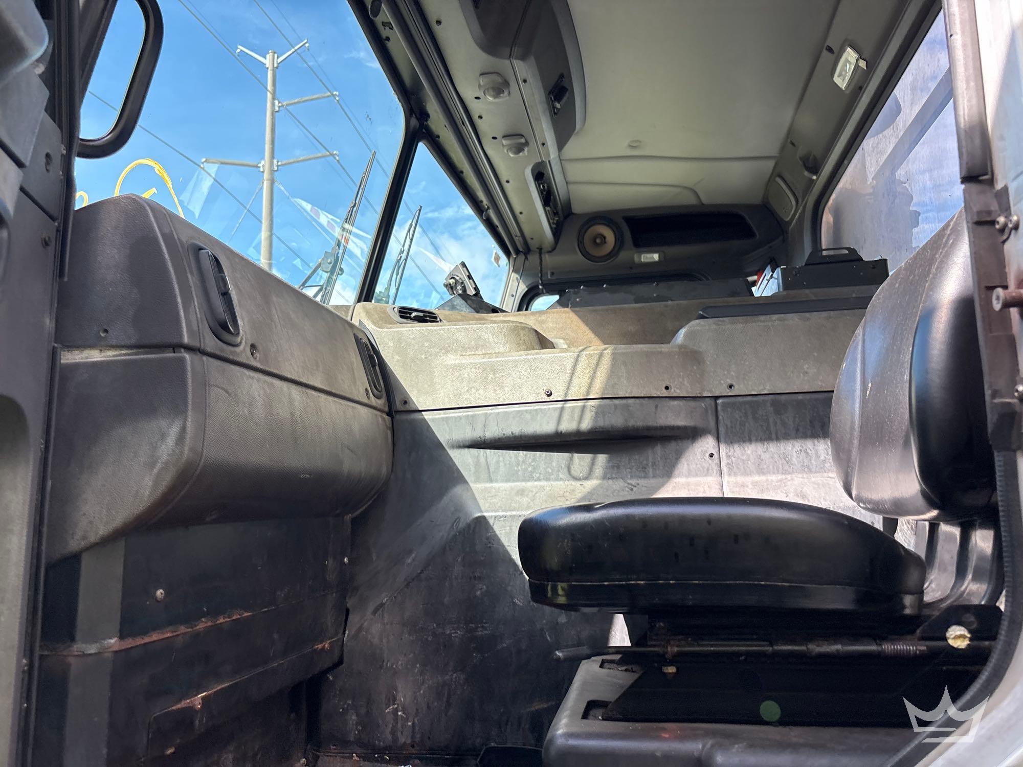 2019 Peterbilt 520