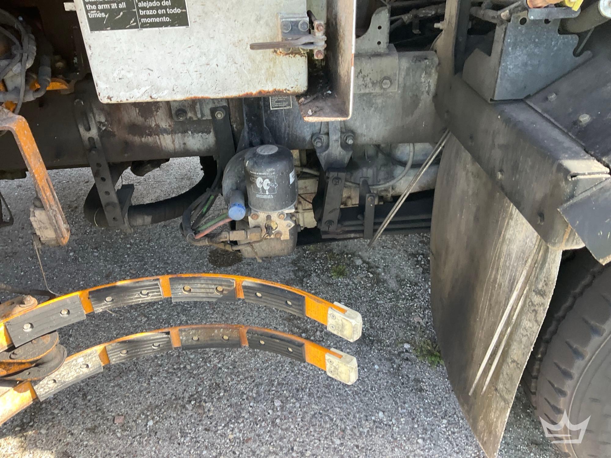 2019 Peterbilt 520