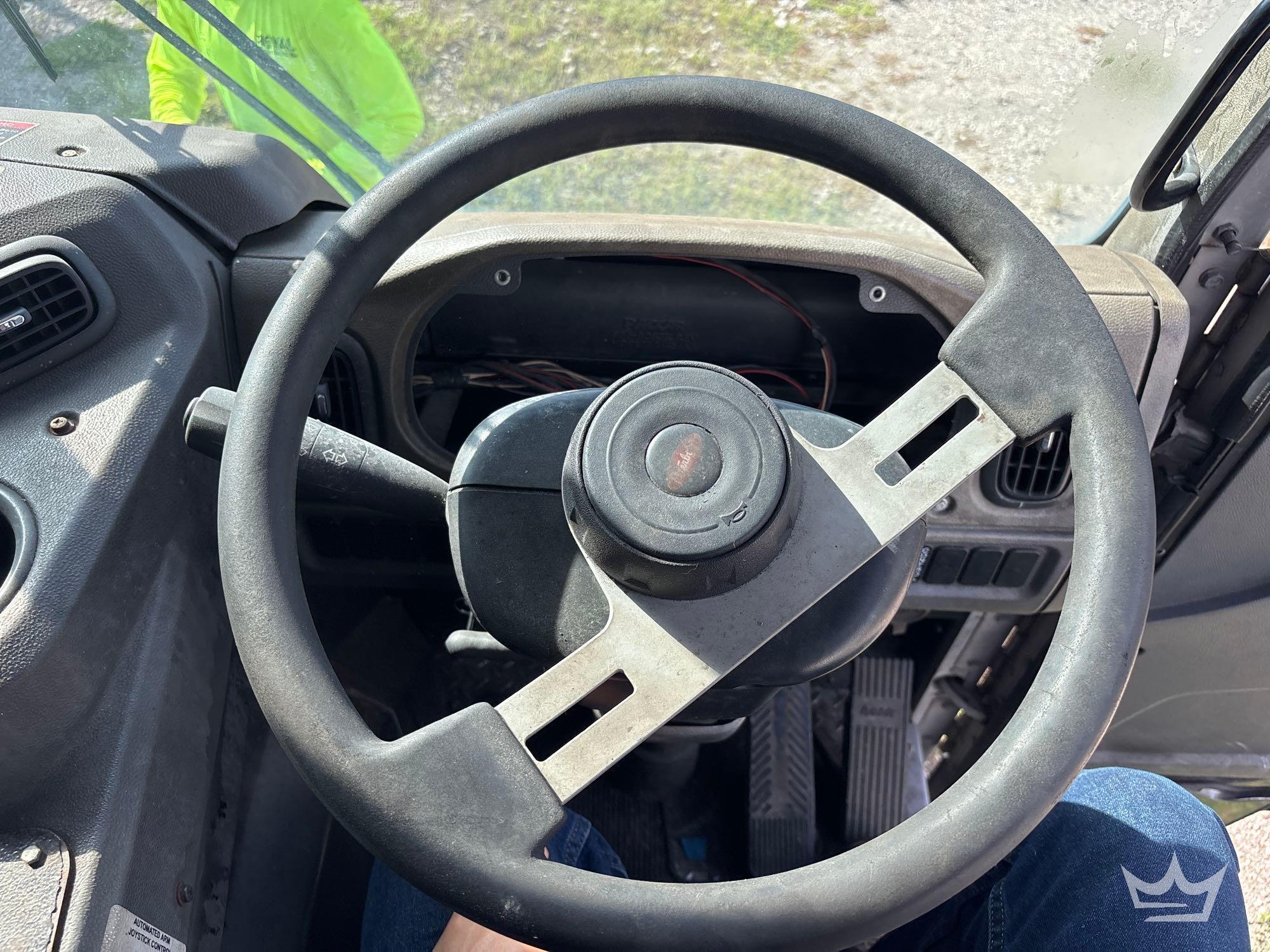 2019 Peterbilt 520