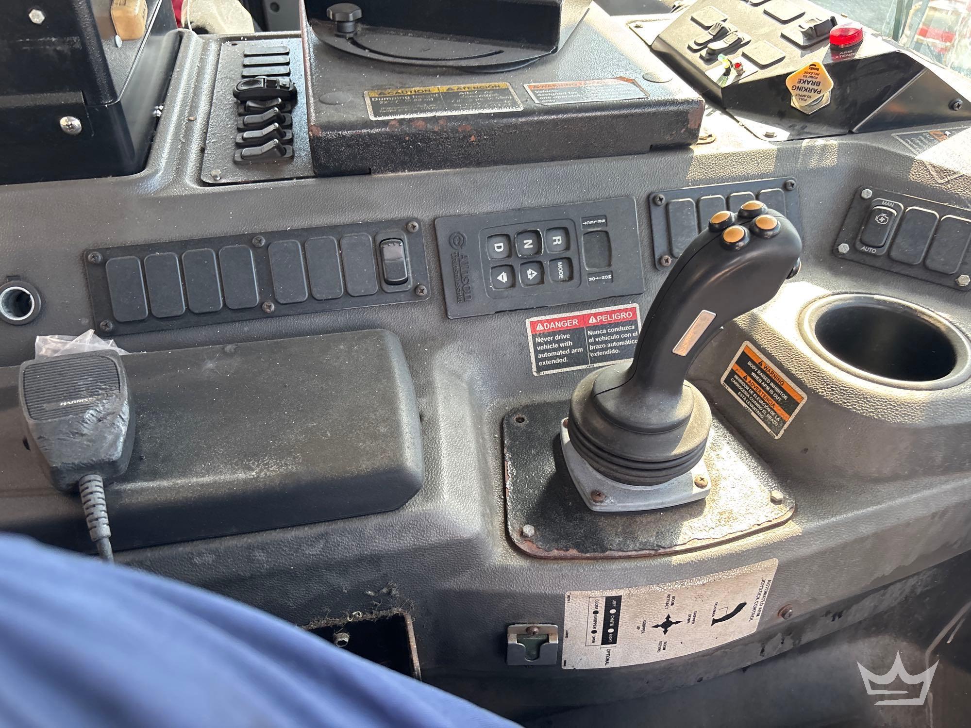 2019 Peterbilt 520