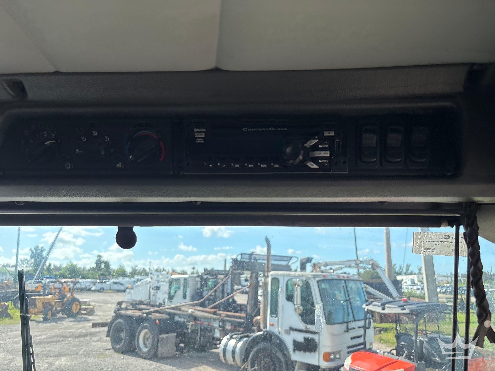 2019 Peterbilt 520