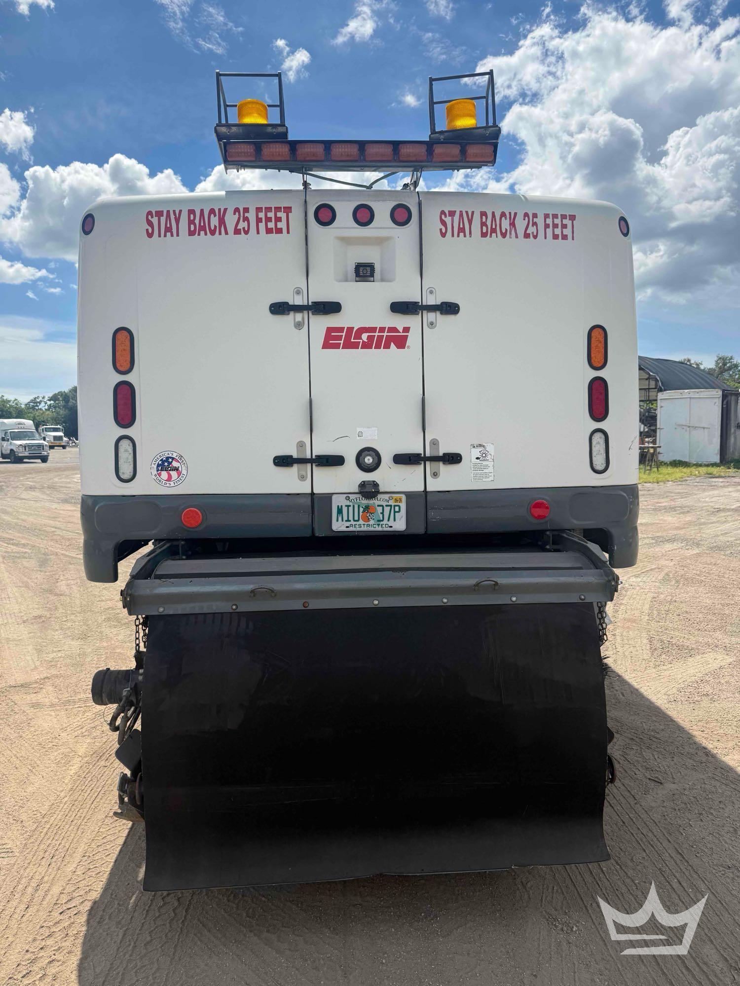 2018 Freightliner M2