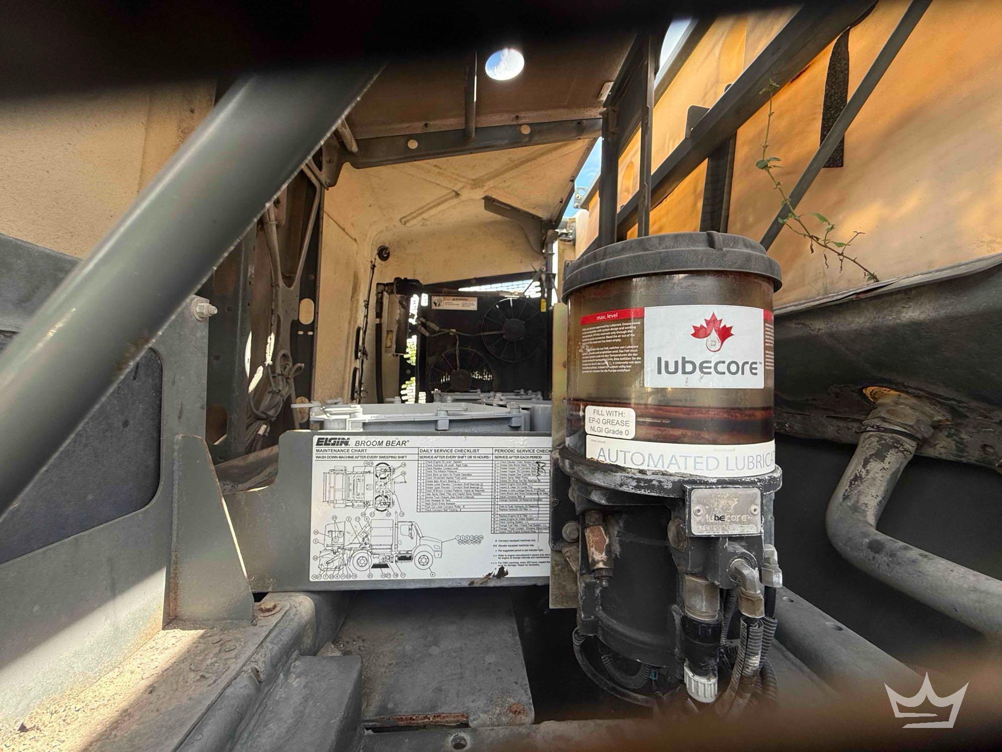 2018 Freightliner M2