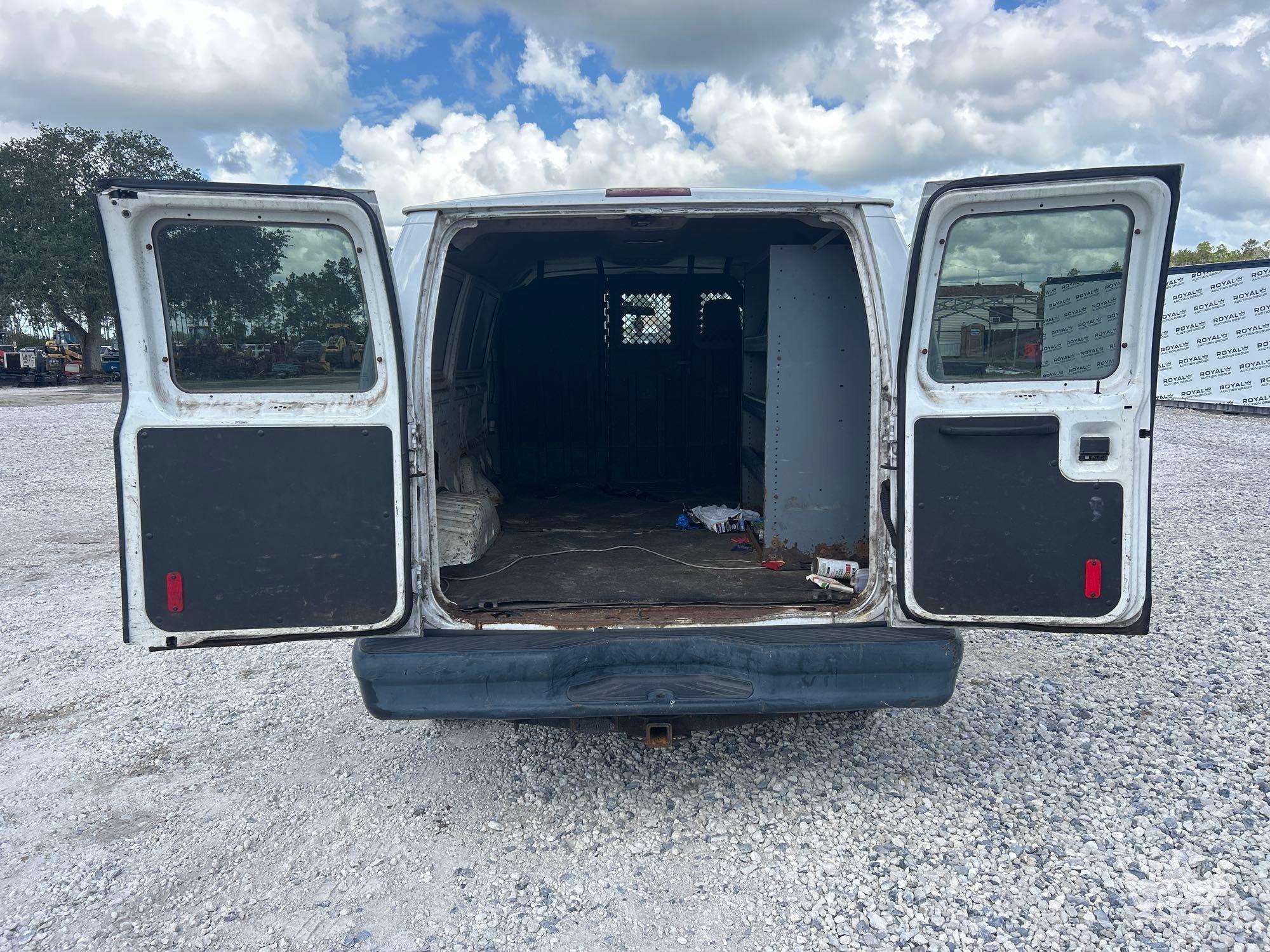 2011 Ford E150