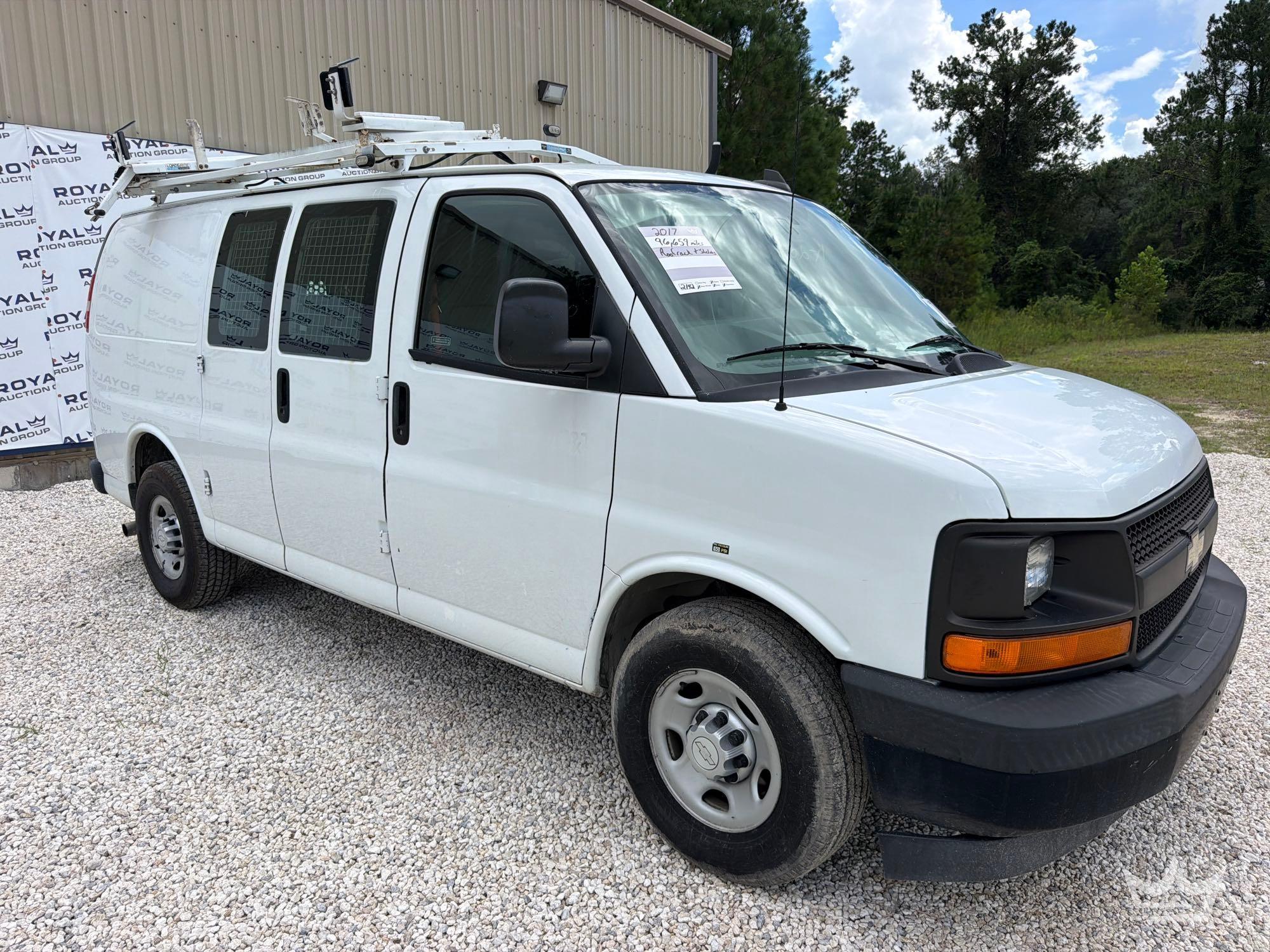 2017 Chevrolet EXPRESS 2500