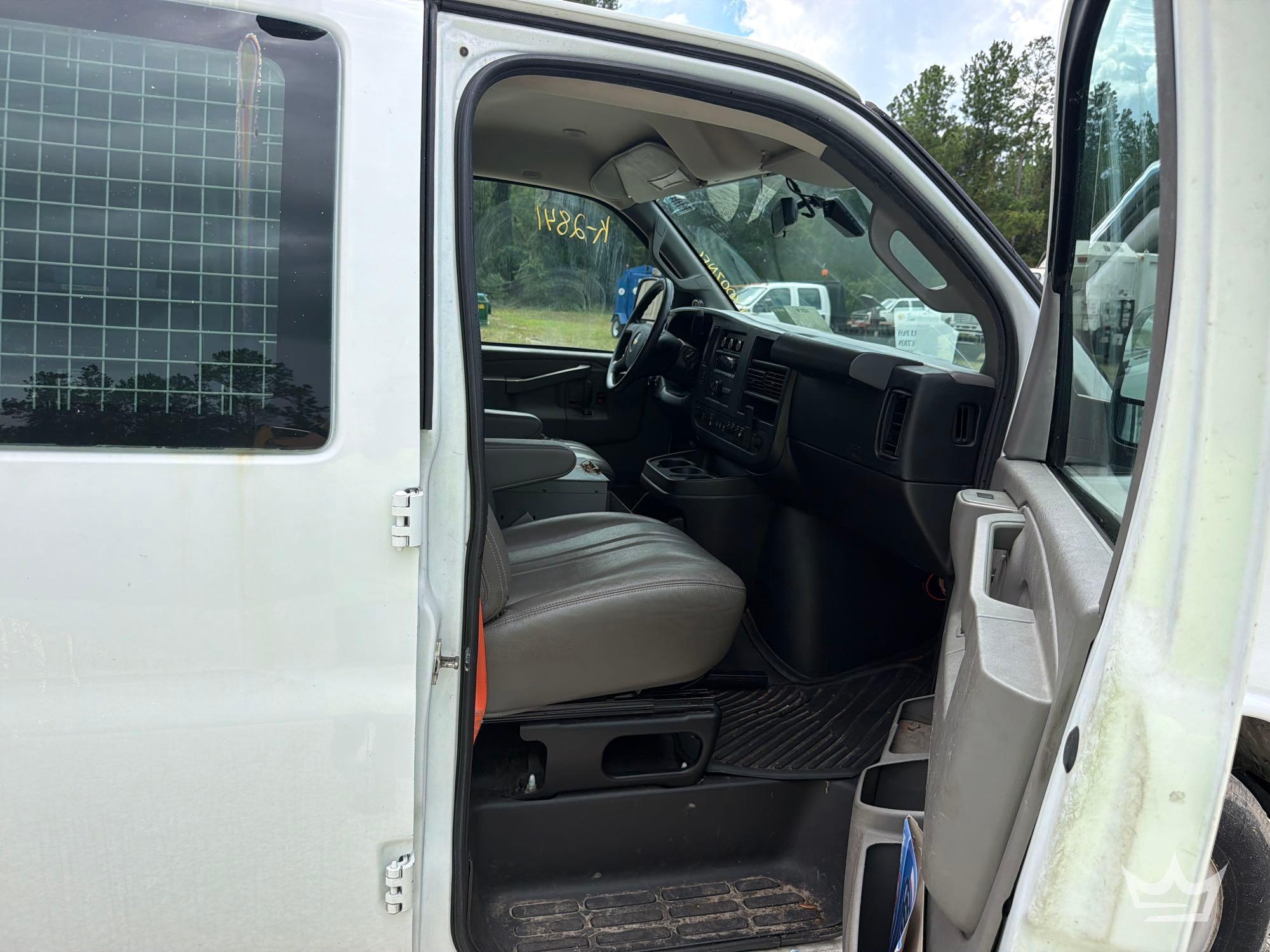 2017 Chevrolet EXPRESS 2500