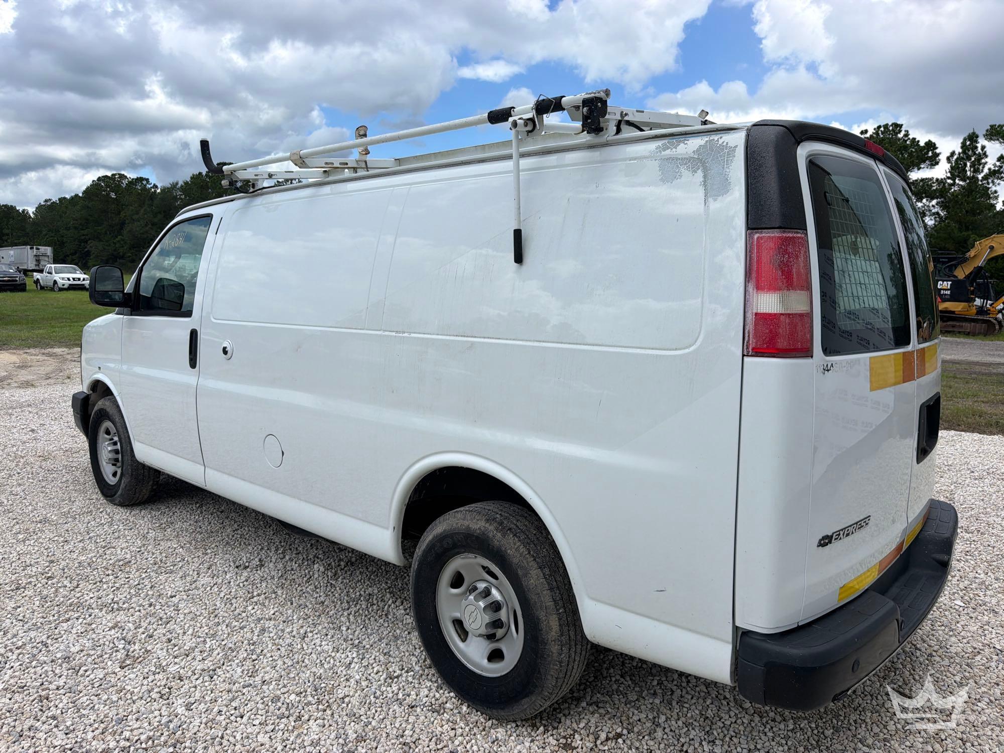 2017 Chevrolet EXPRESS 2500