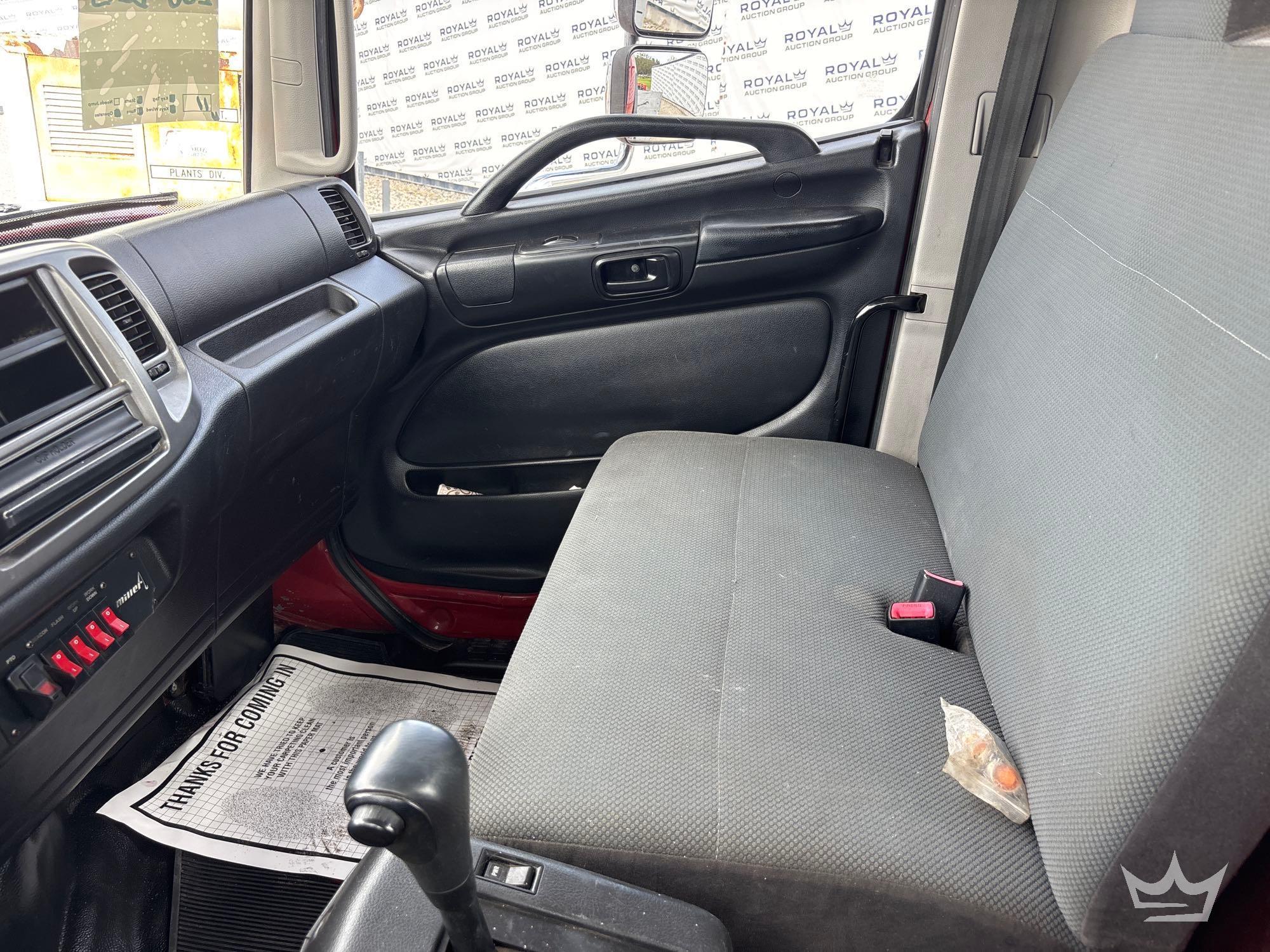 2014 Hino 268