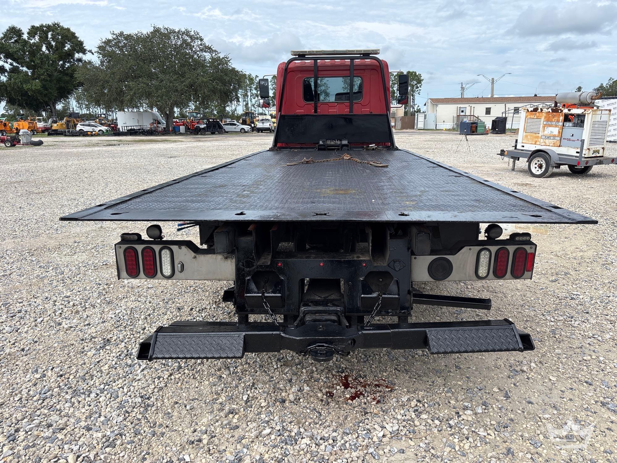 2014 Hino 268