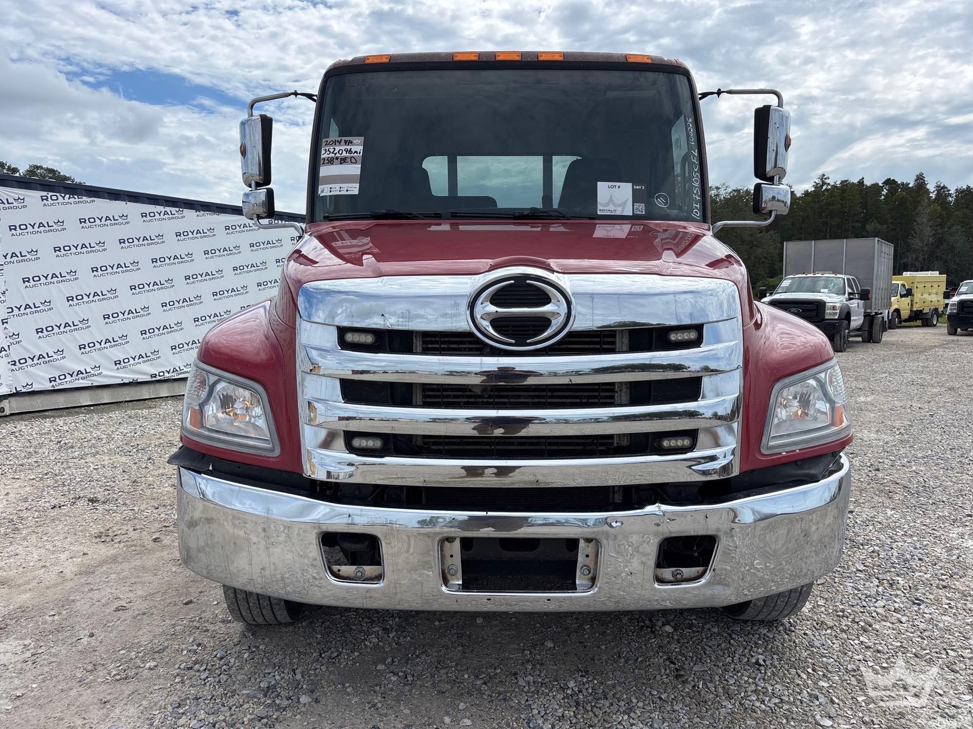 2014 Hino 268