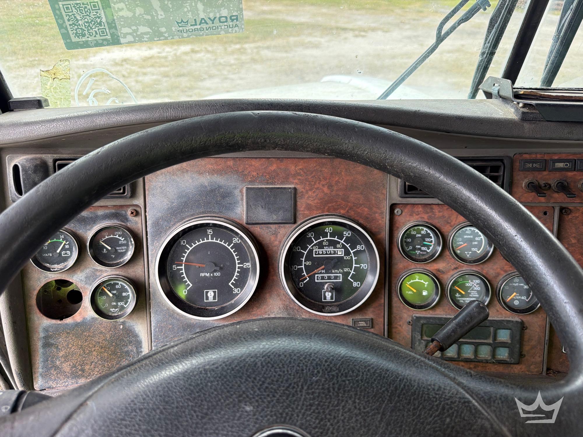 2005 Kenworth T800