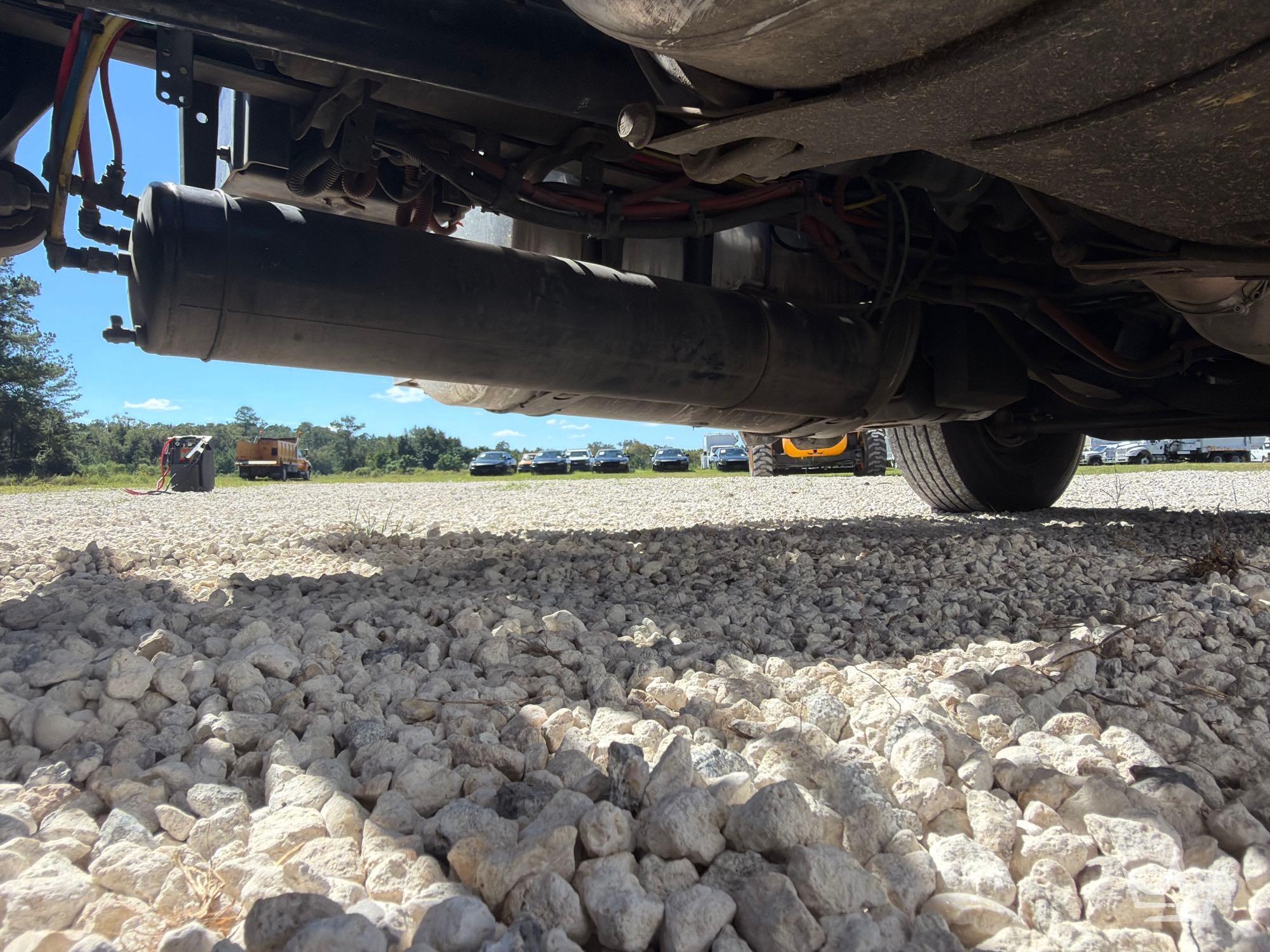 2016 Freightliner M2