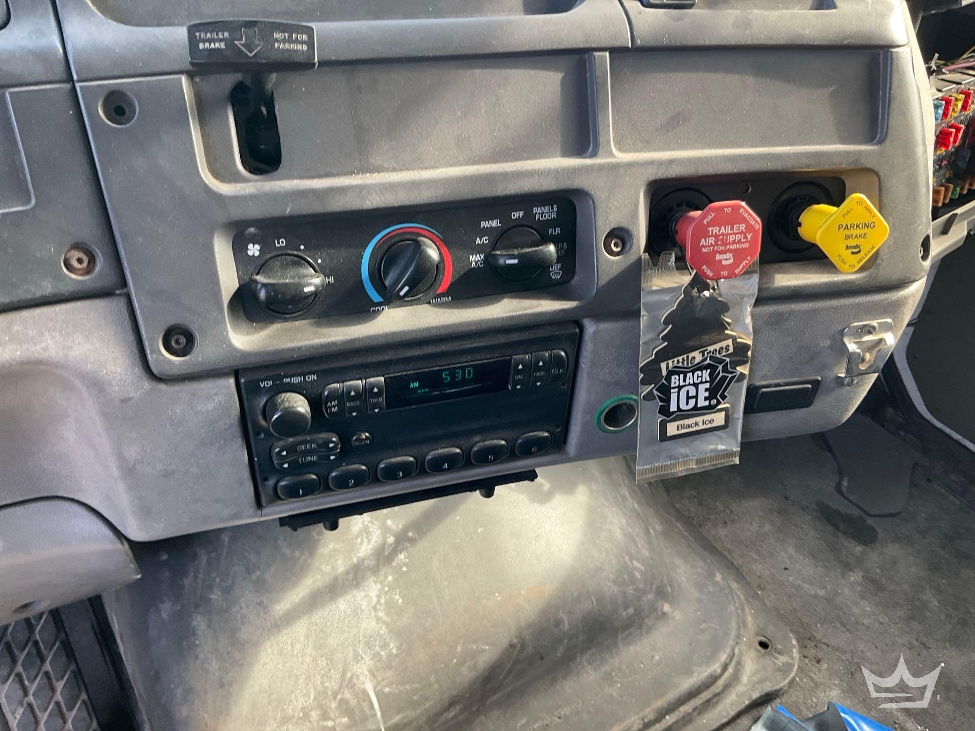 1998 Ford LT8501