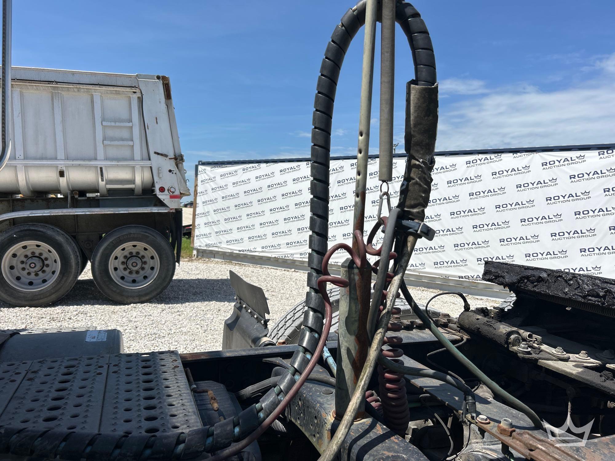 2006 Freightliner COLUMBIA 120