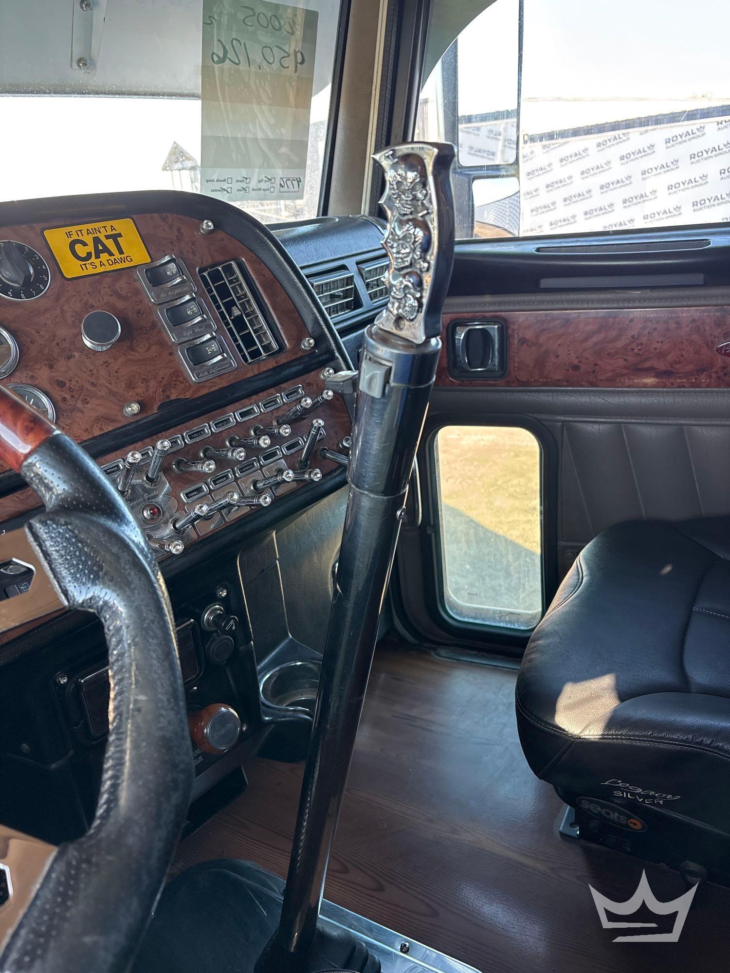 2005 Peterbilt 379