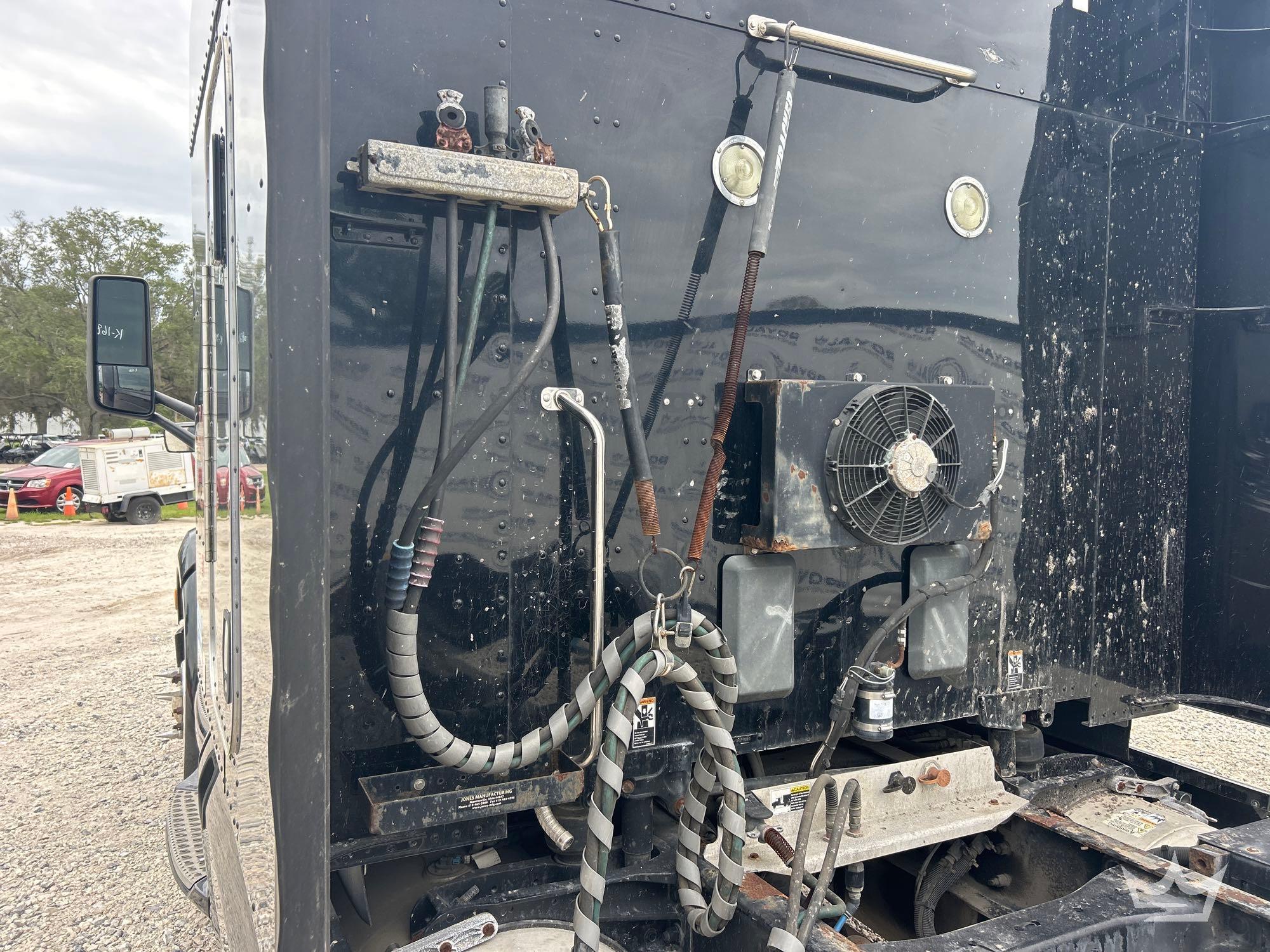 2016 Peterbilt 579