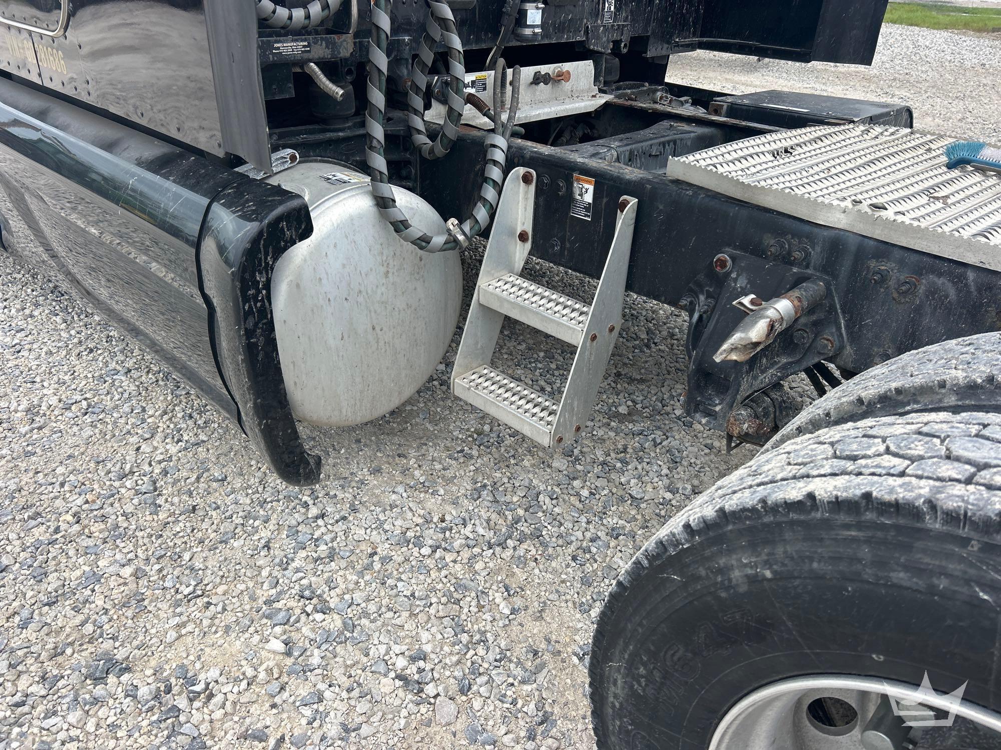 2016 Peterbilt 579