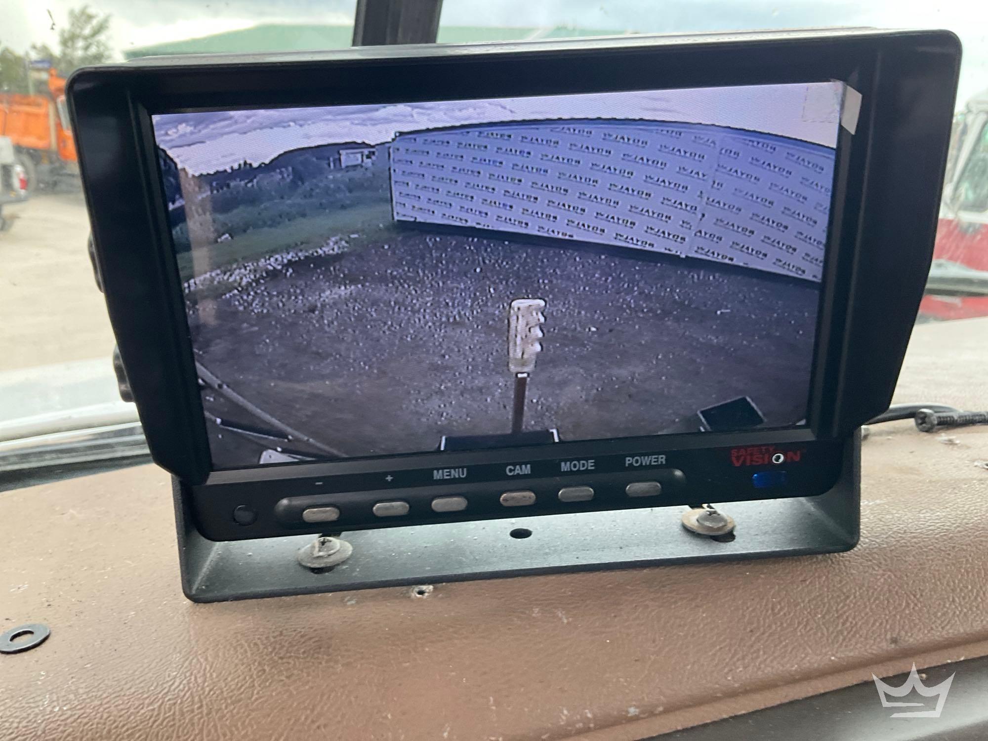 2004 Mack GRANITE CV713