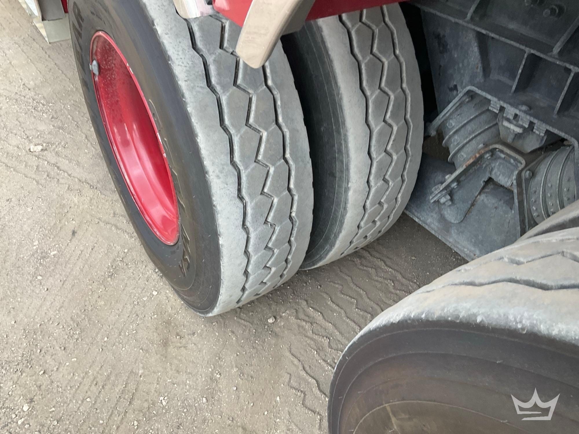 2004 Mack GRANITE CV713