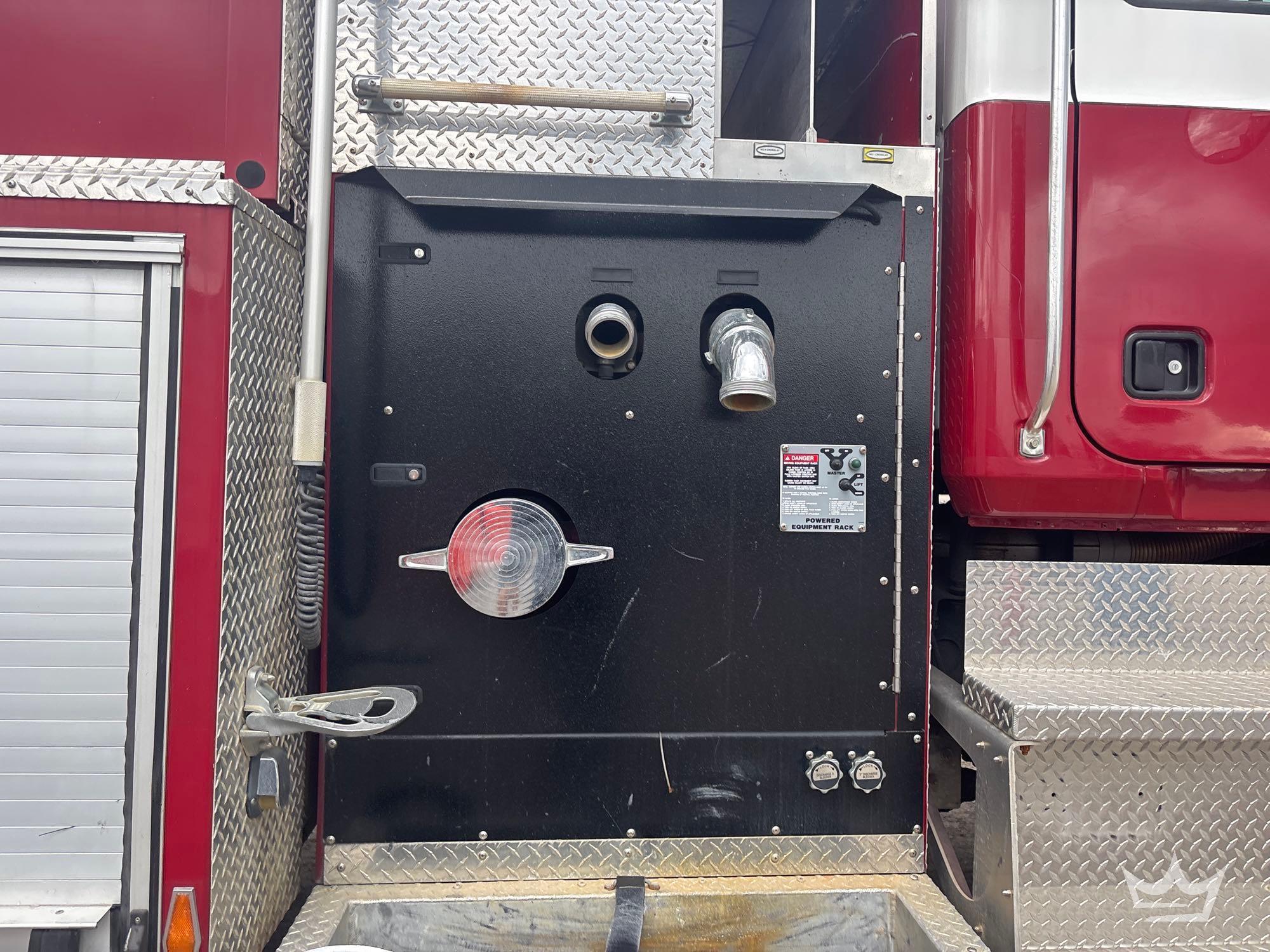 2004 Mack GRANITE CV713