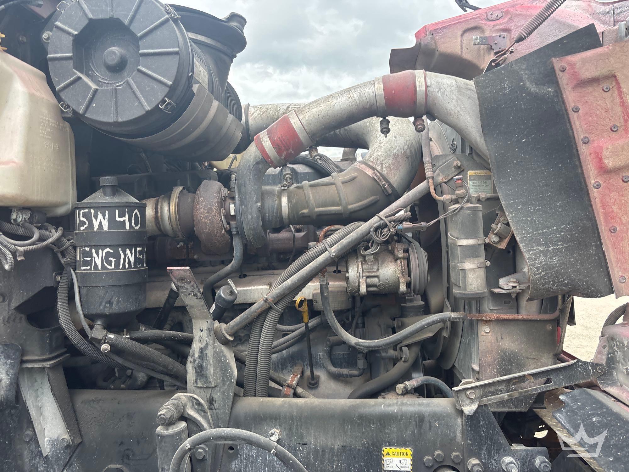 2004 Mack GRANITE CV713