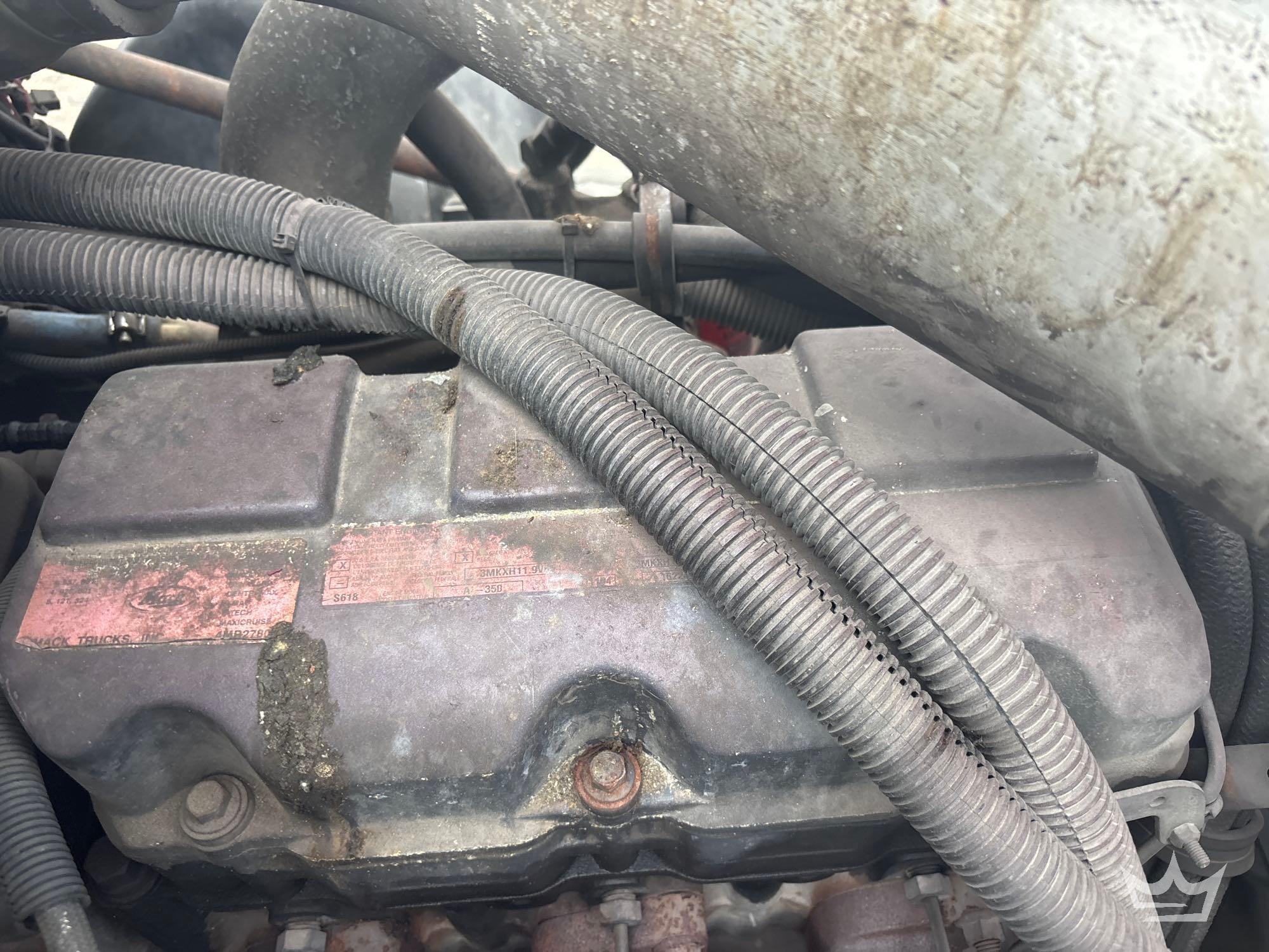 2004 Mack GRANITE CV713
