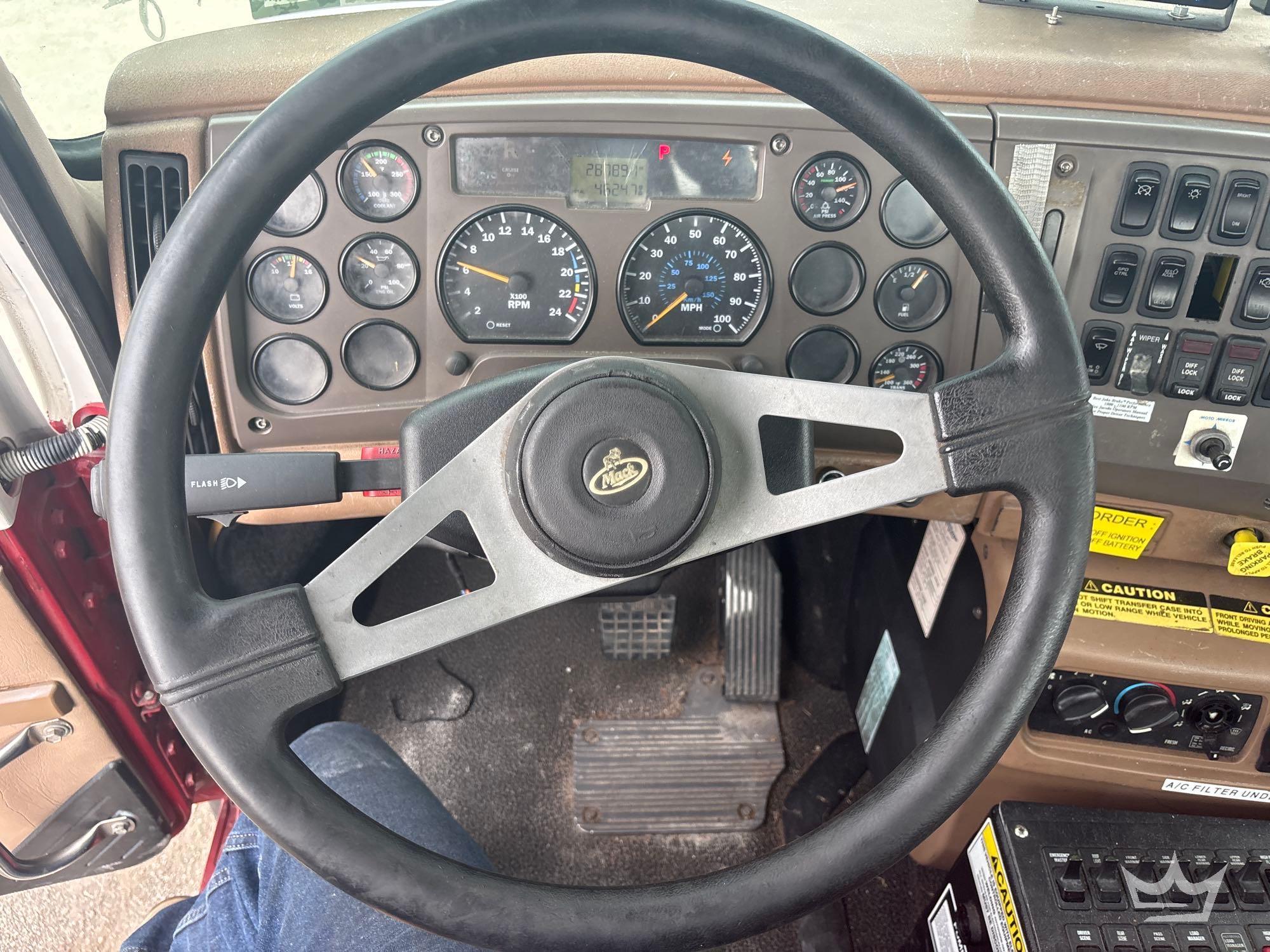 2004 Mack GRANITE CV713