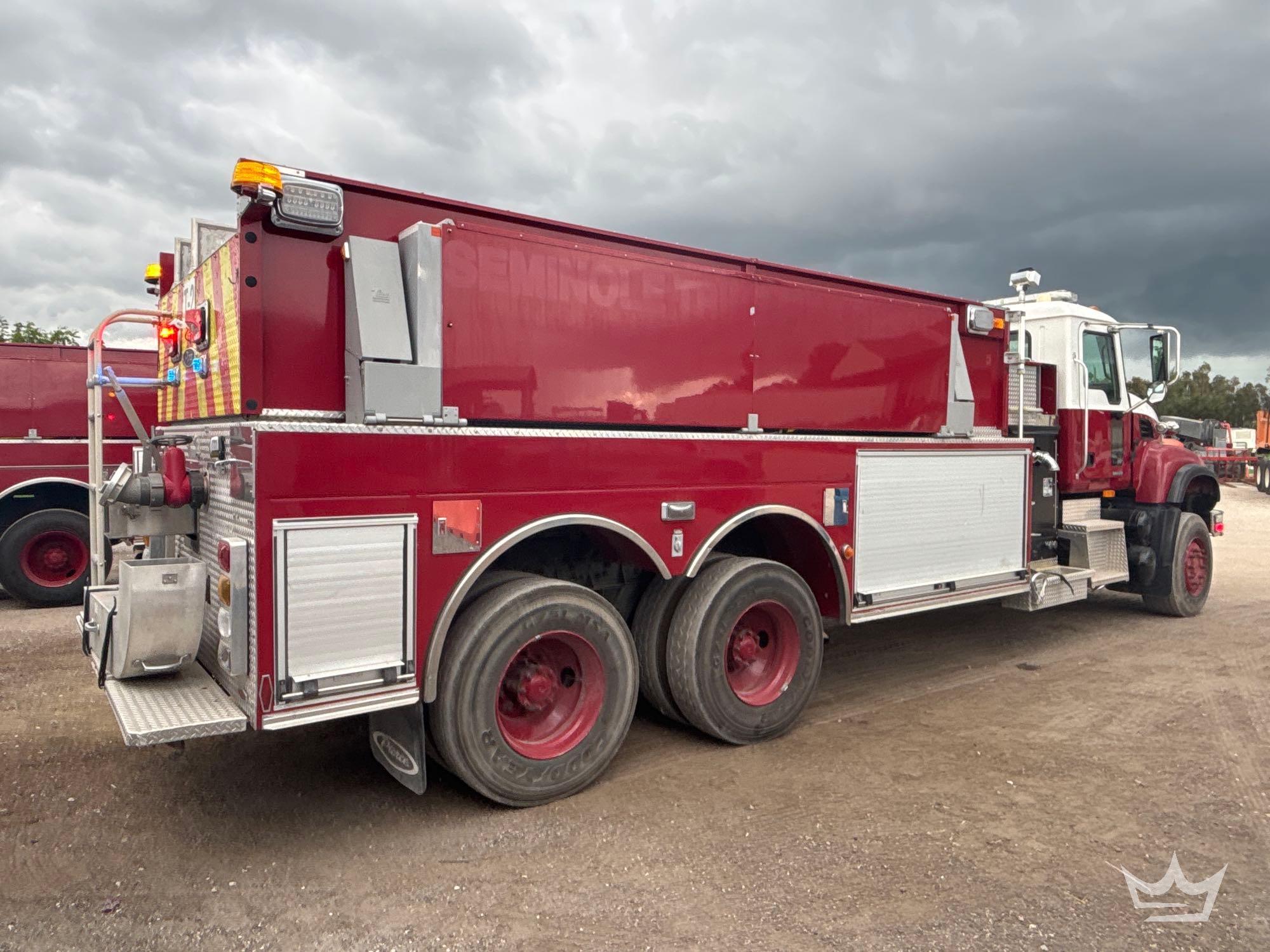2004 Mack GRANITE CV713