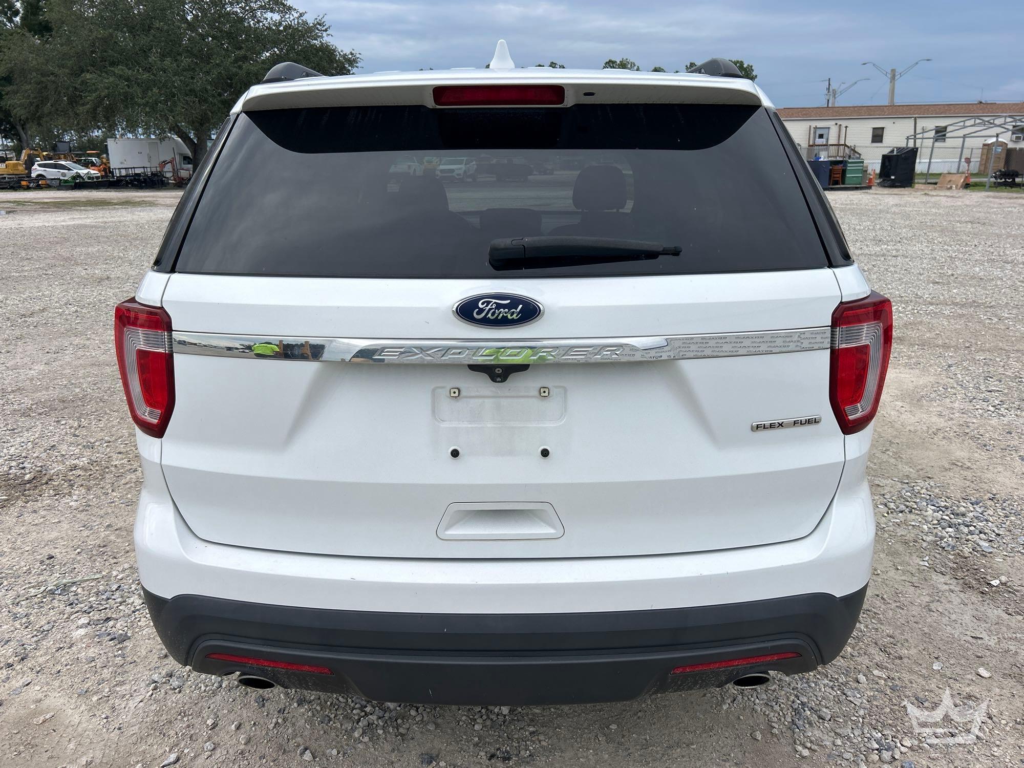 2016 Ford EXPLORER