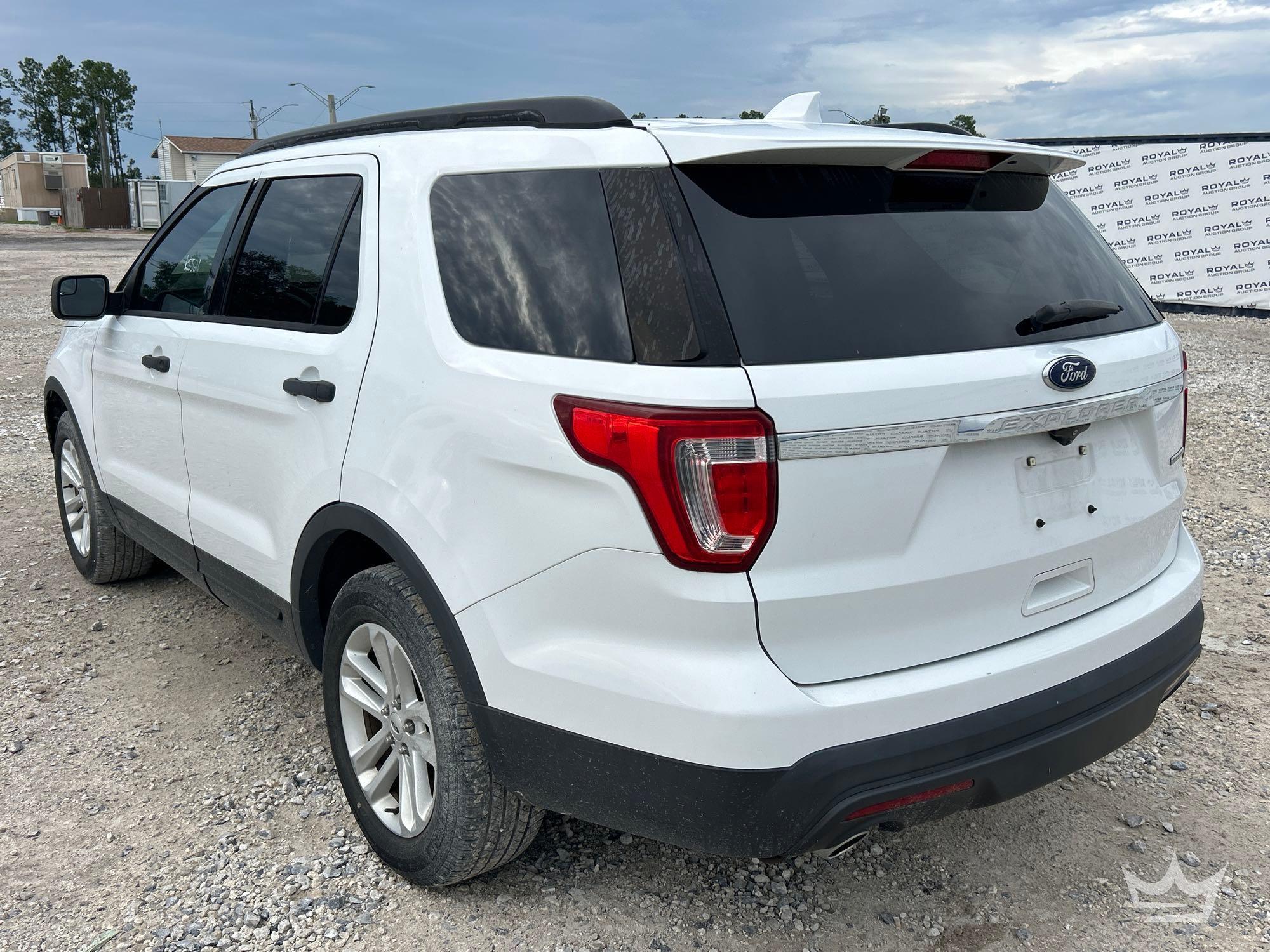 2016 Ford EXPLORER