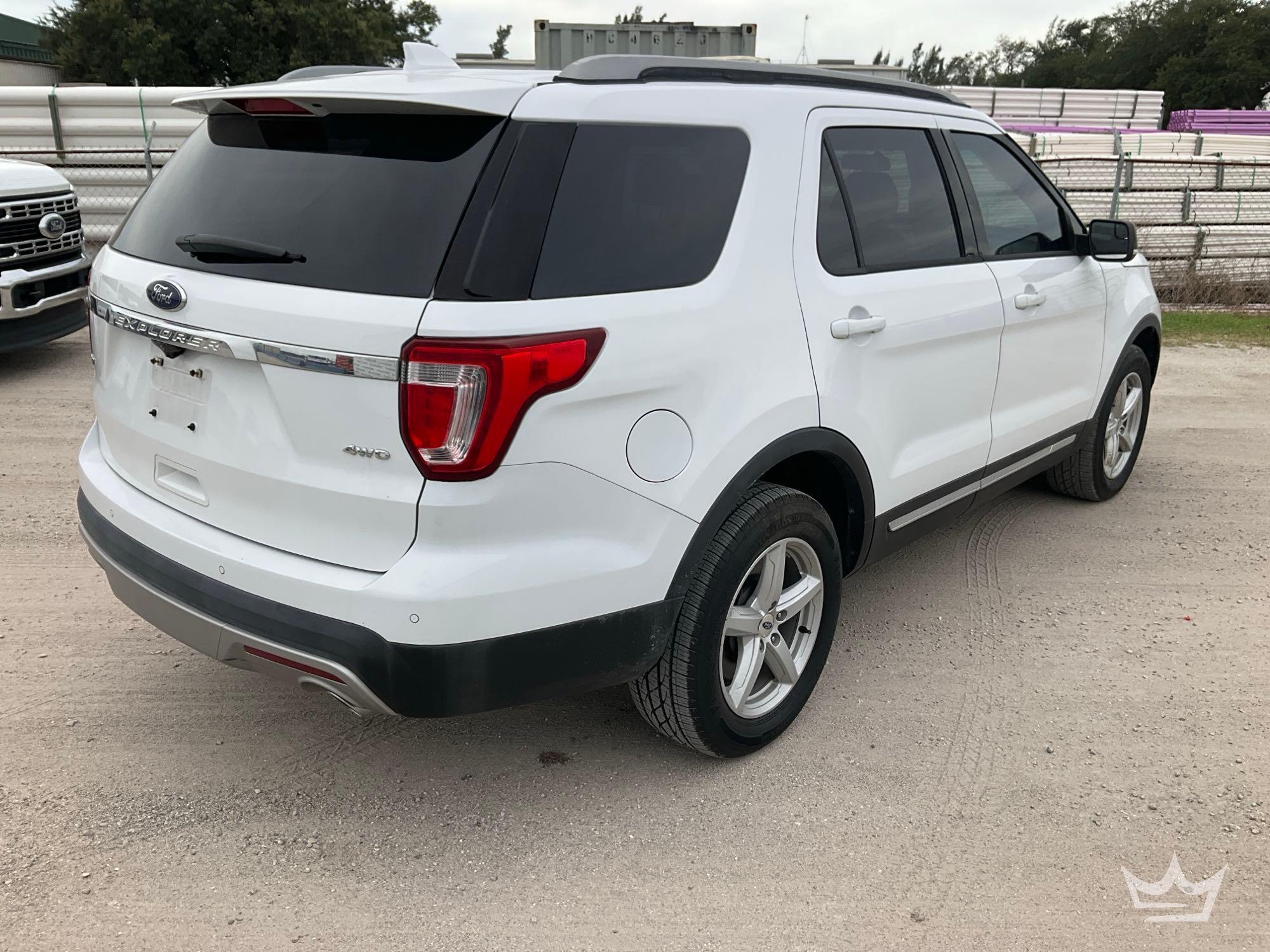 2017 Ford Explorer