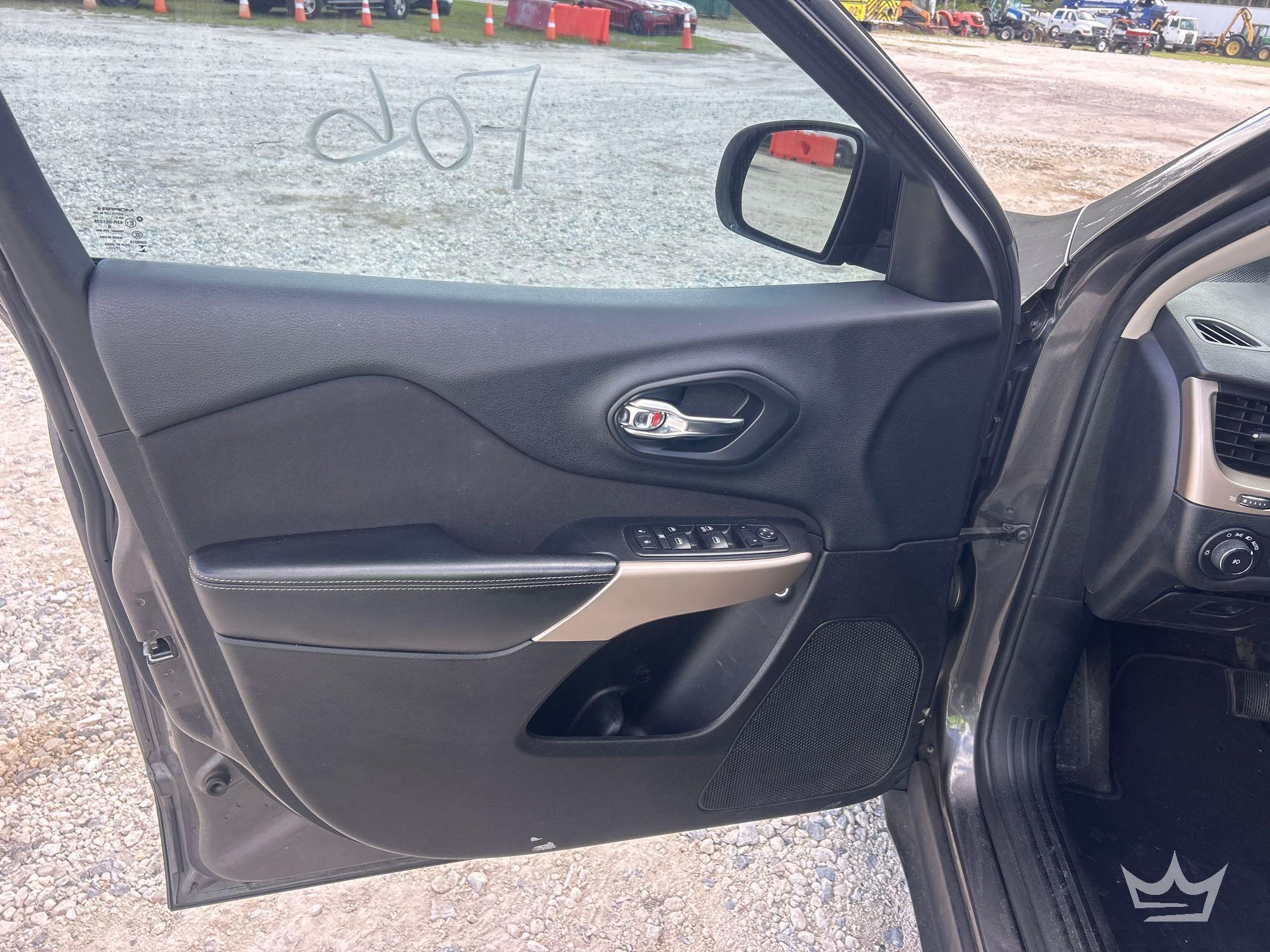 2018 Jeep CHEROKEE