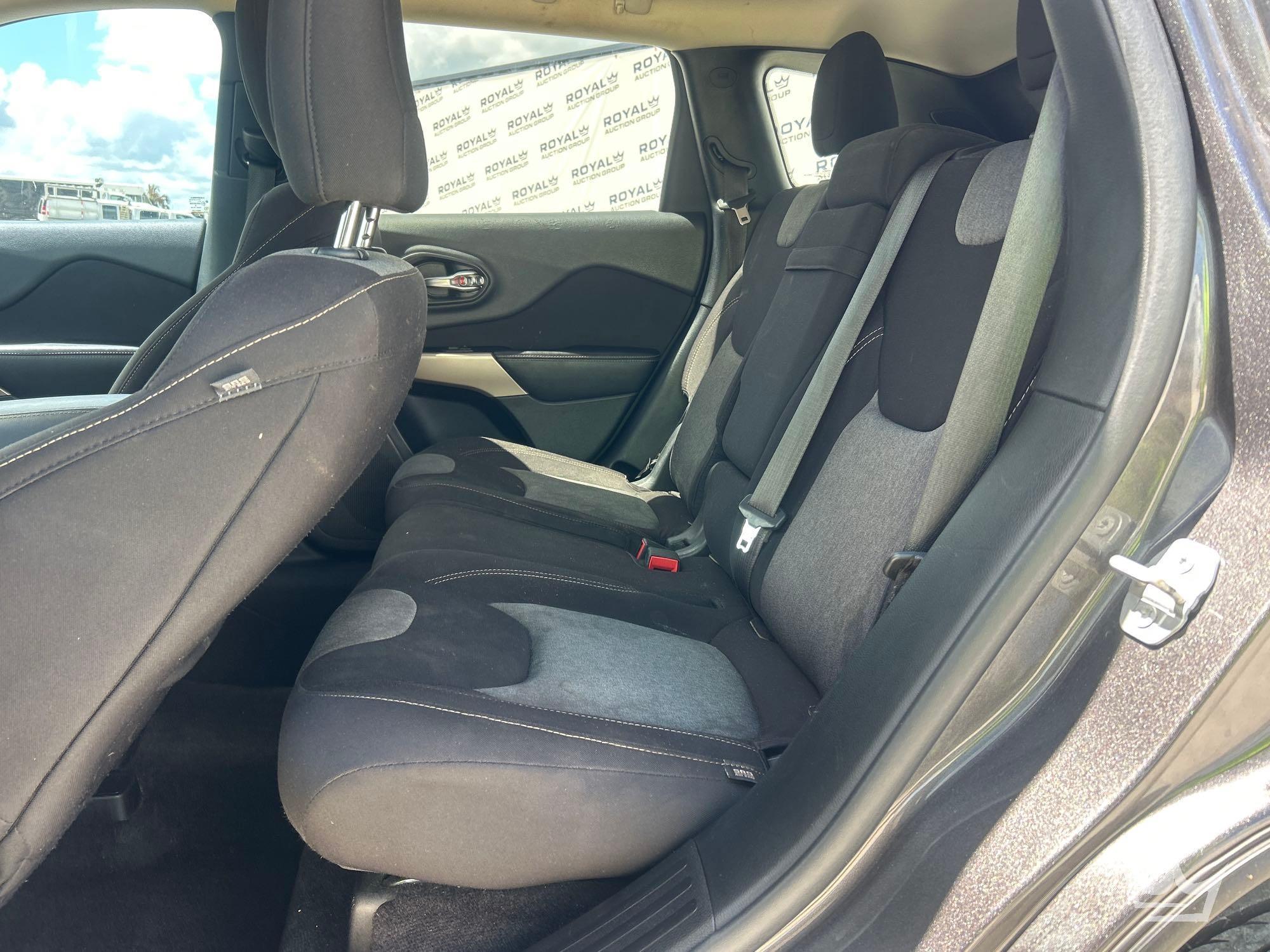 2018 Jeep CHEROKEE