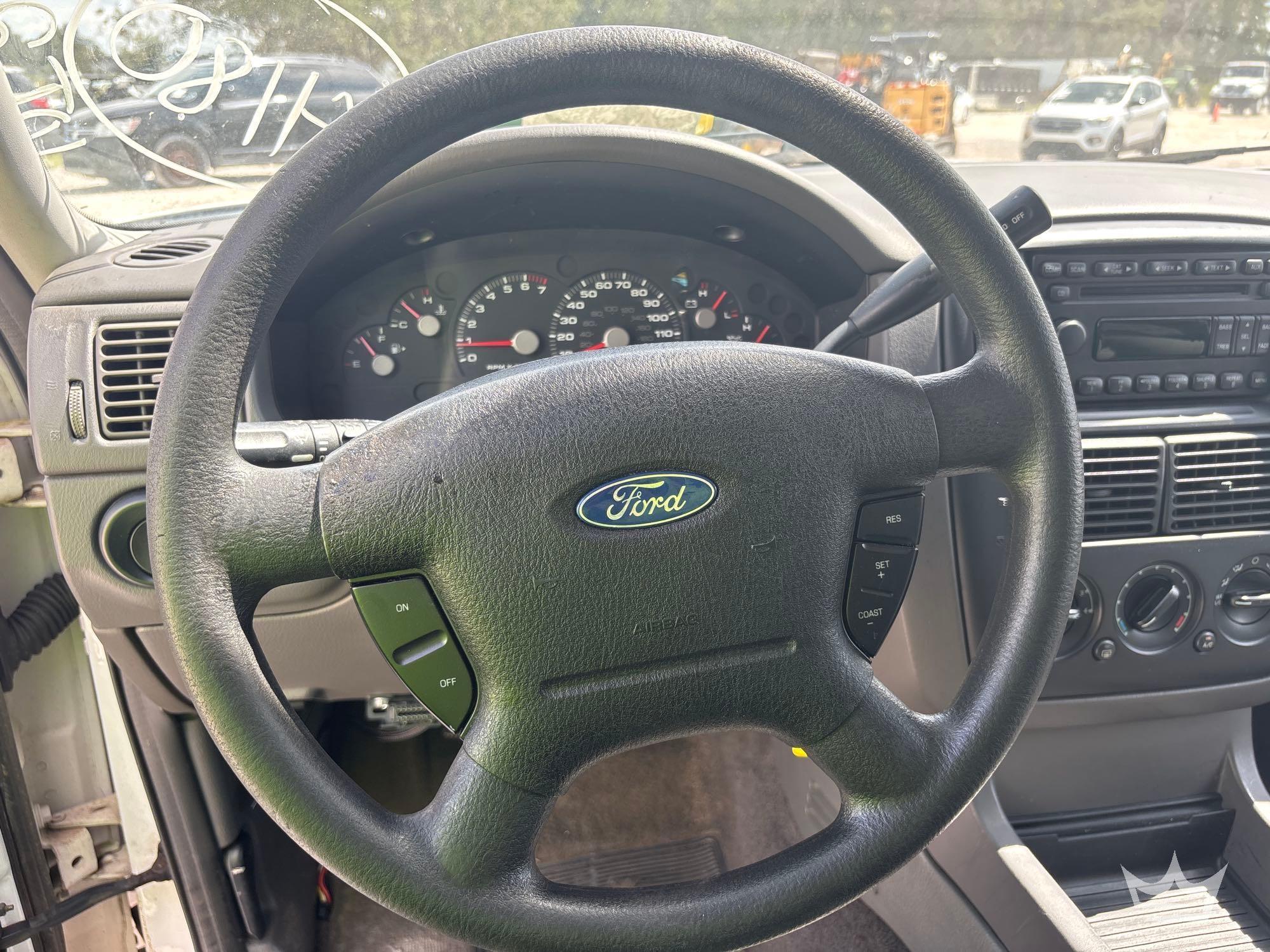 2005 Ford EXPLORER