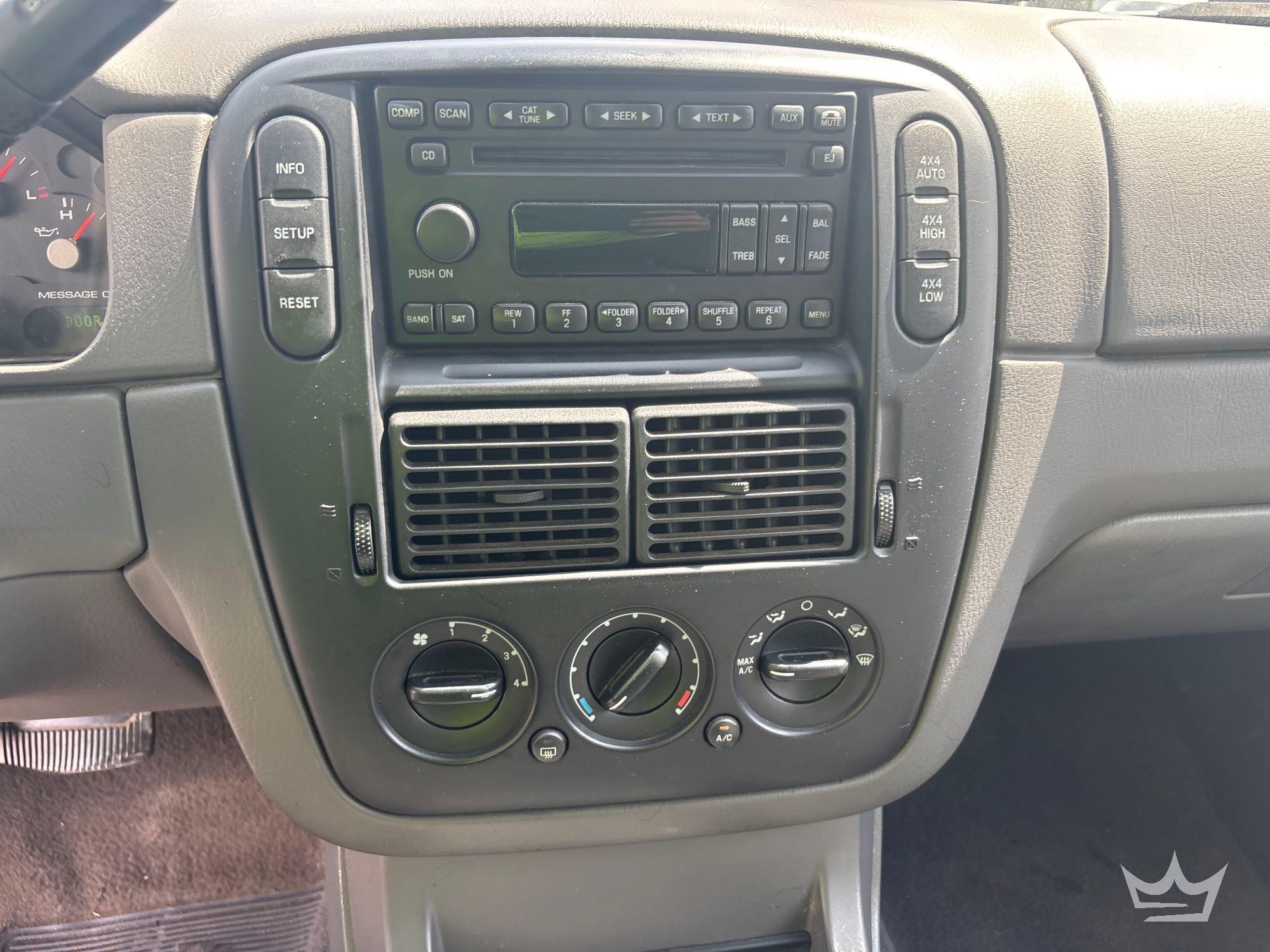 2005 Ford EXPLORER