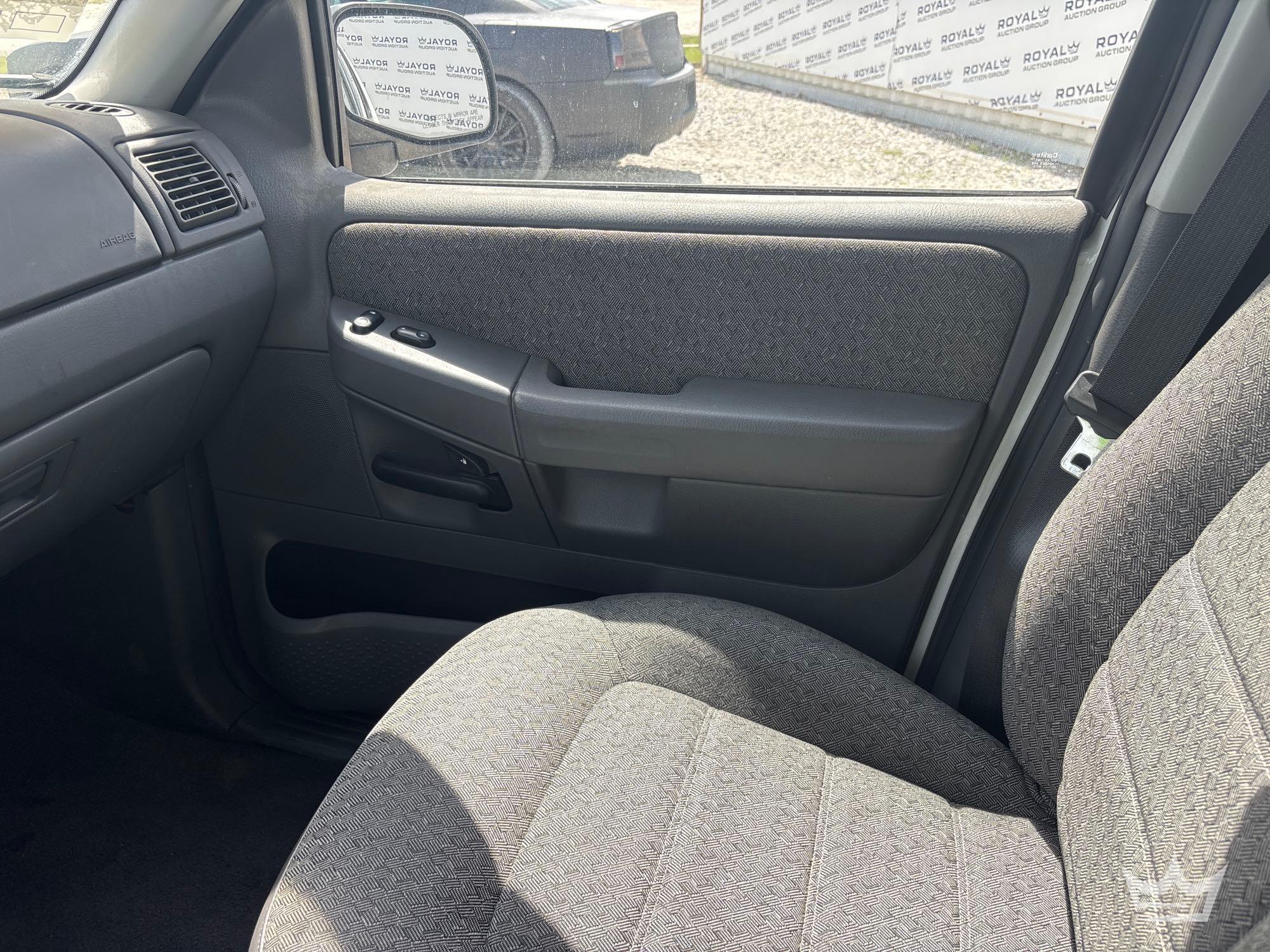 2005 Ford EXPLORER