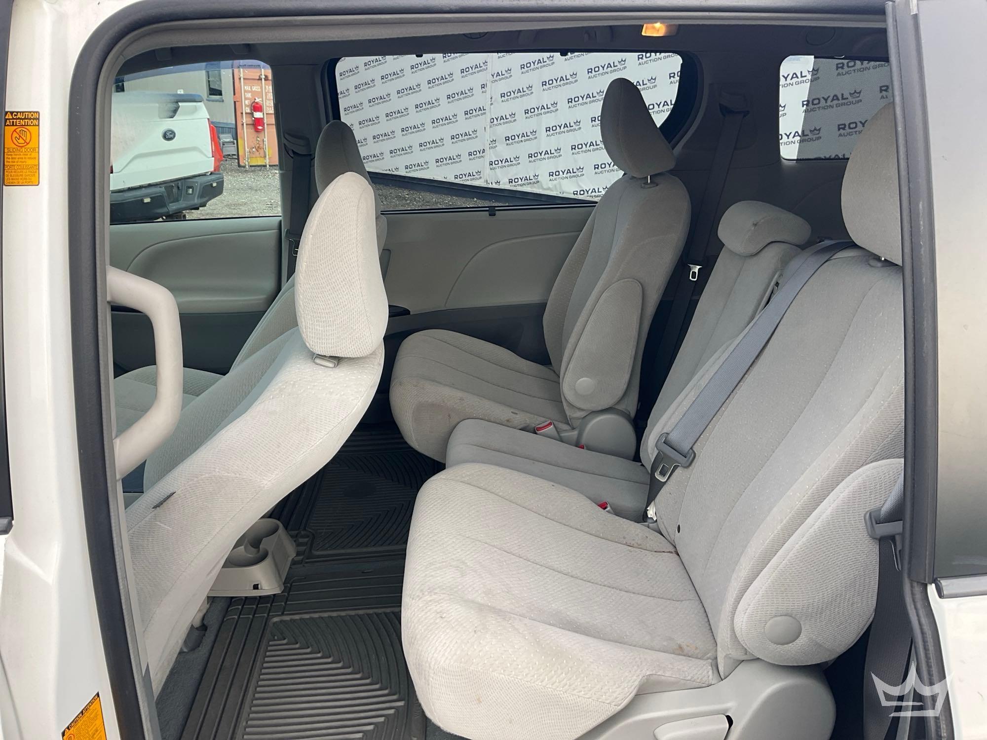2013 Toyota SIENNA