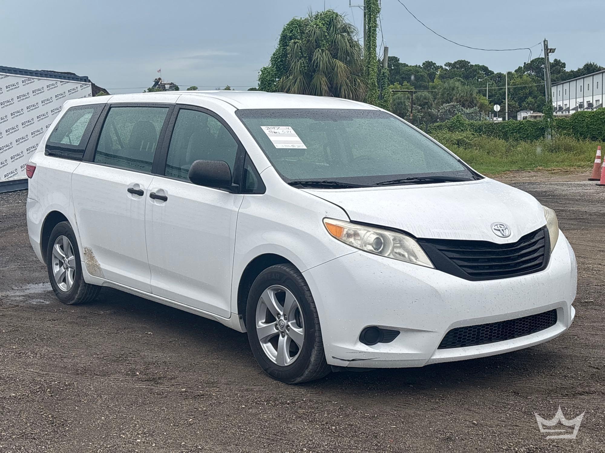2017 Toyota SIENNA