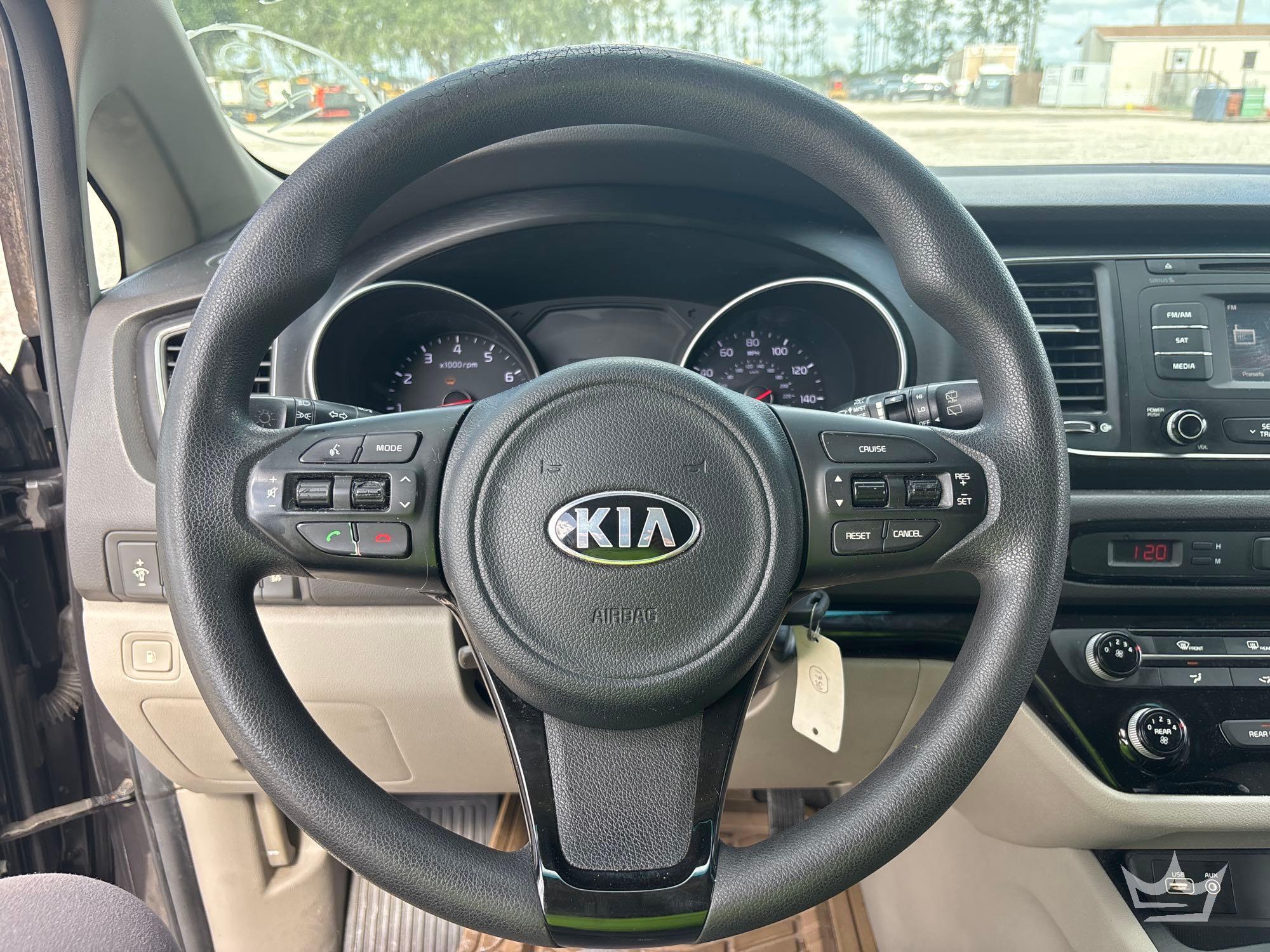 2015 Kia SEDONA