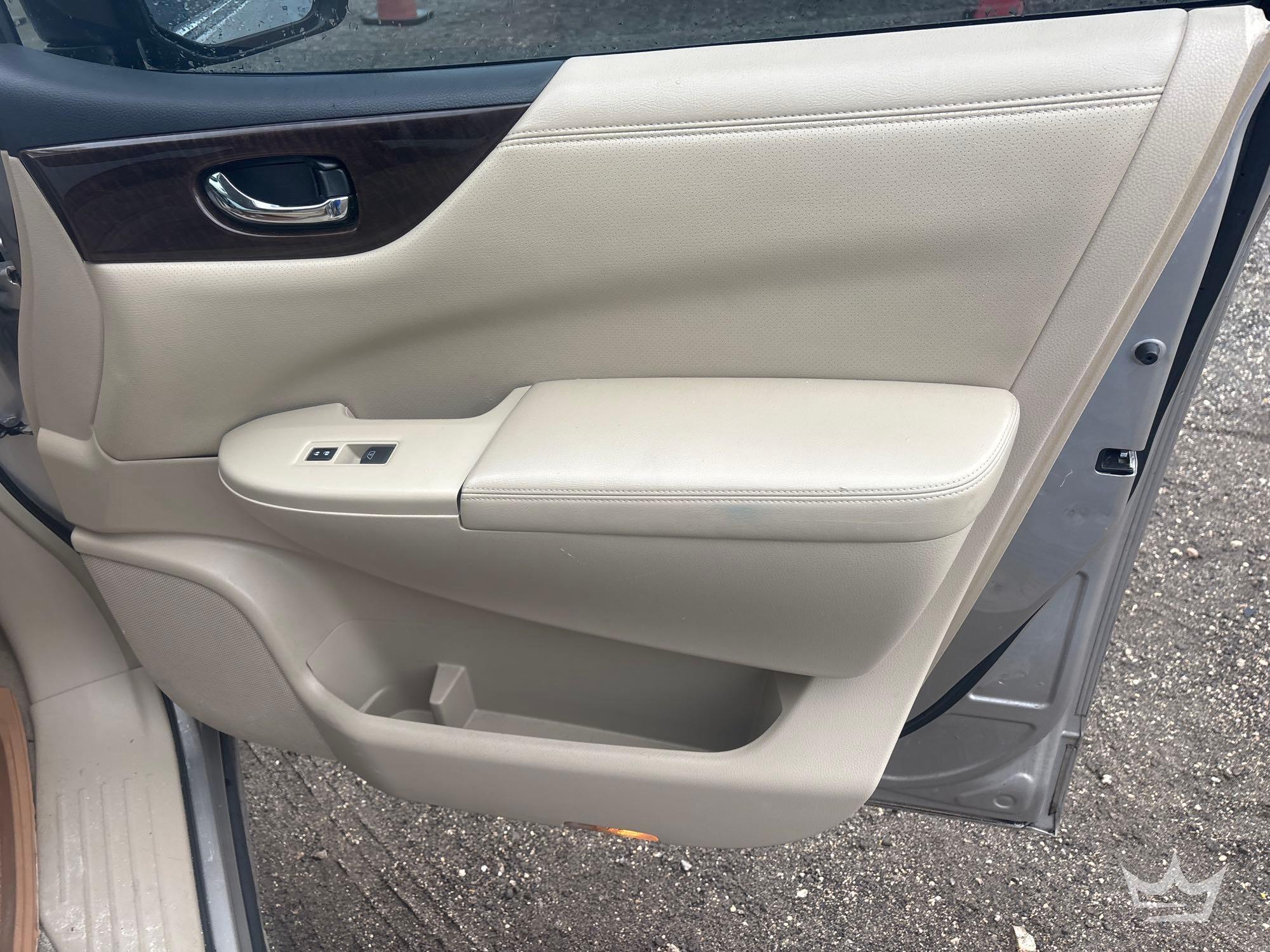 2012 Nissan QUEST