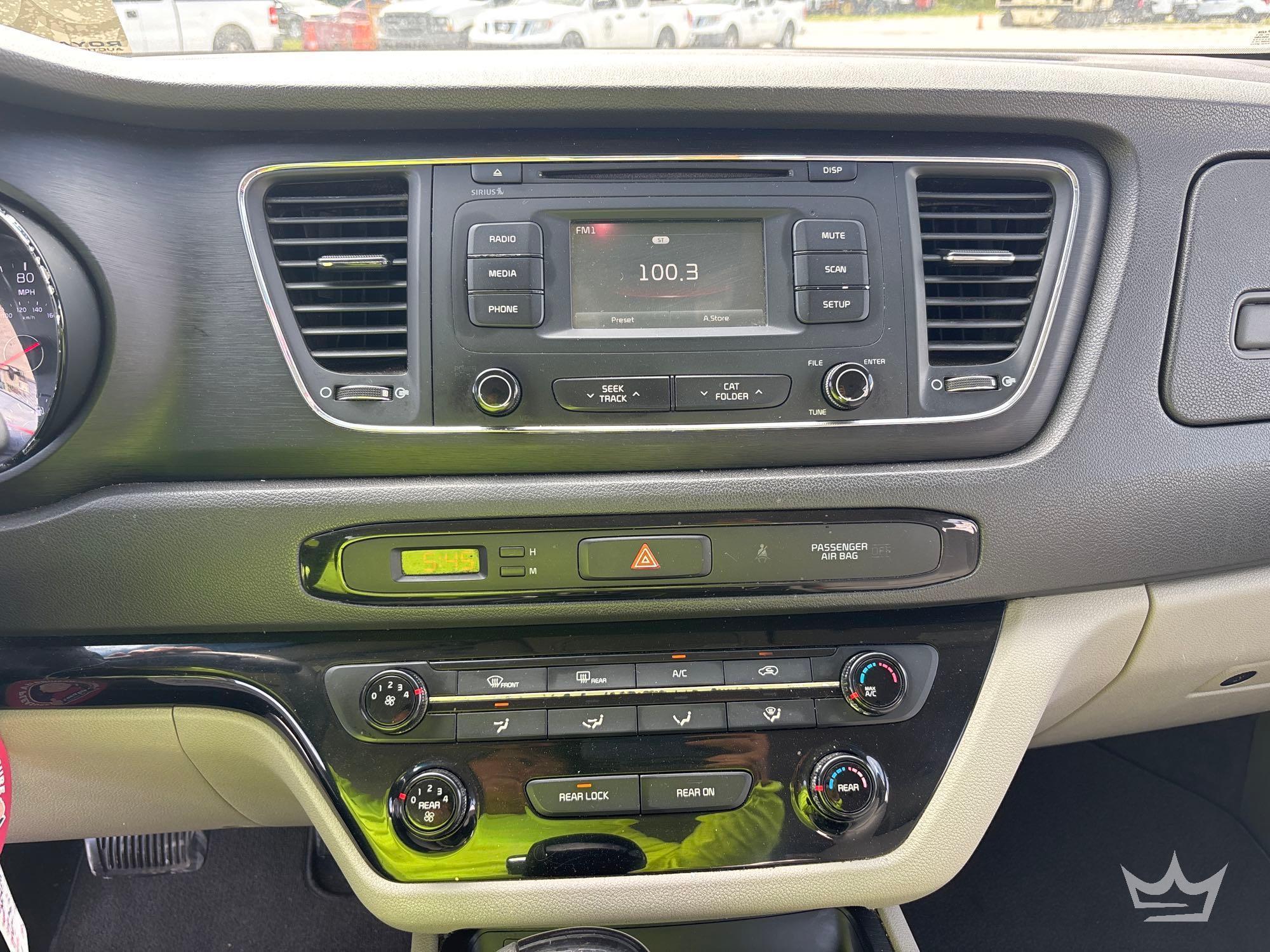 2016 Kia SEDONA