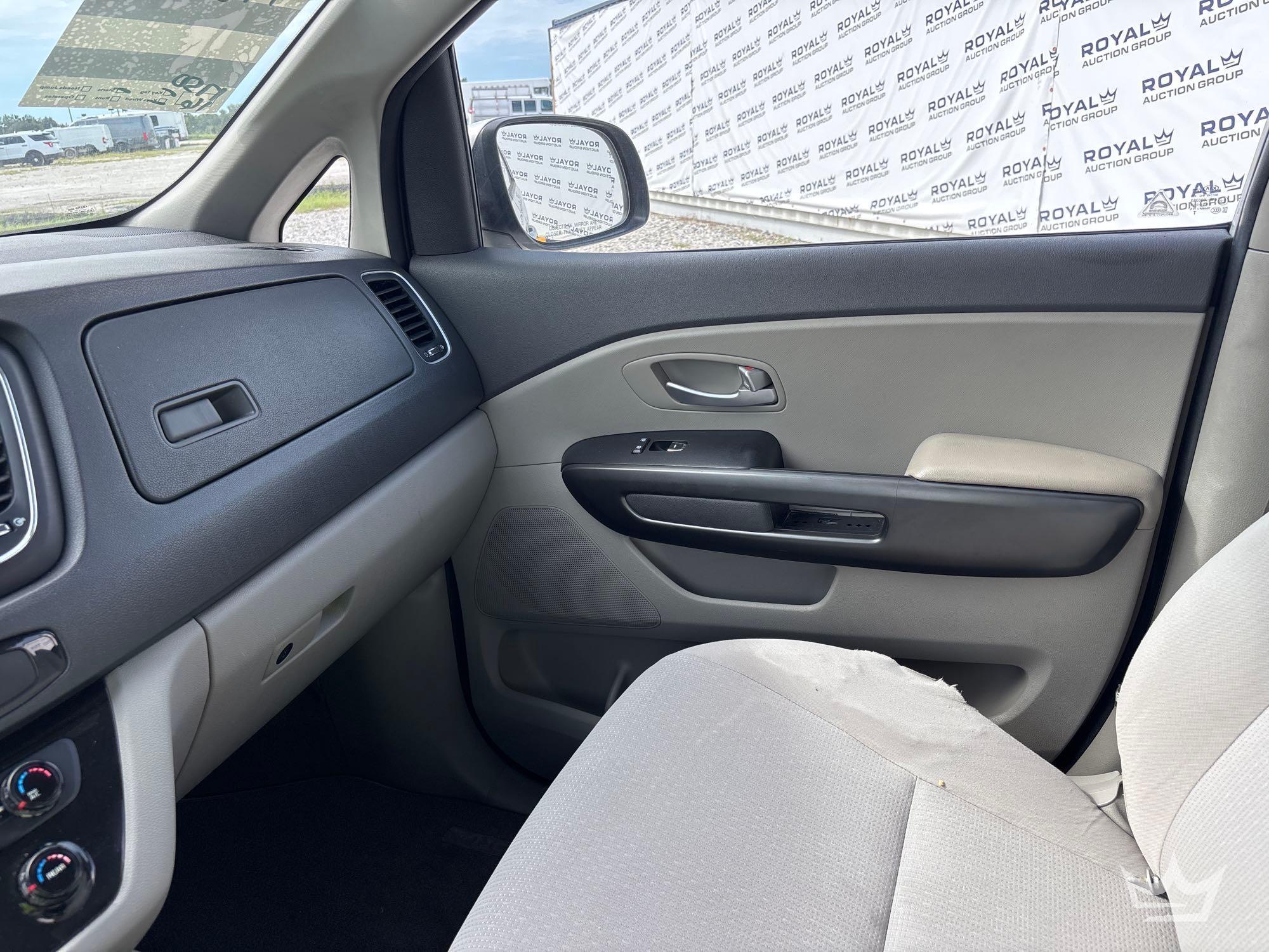 2016 Kia SEDONA