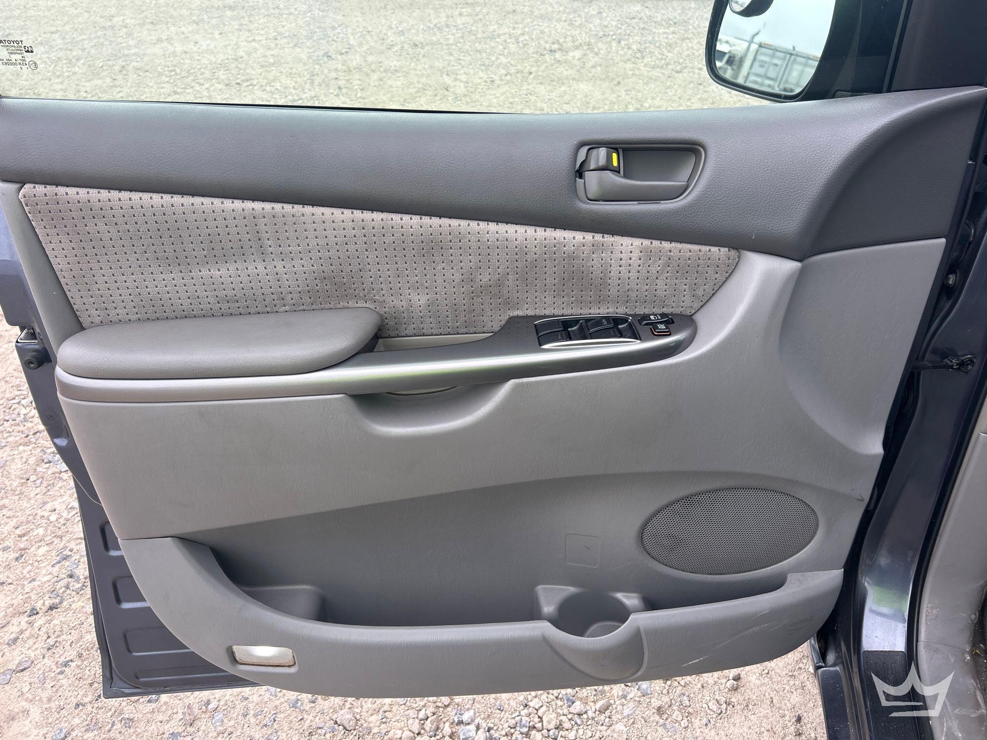 2007 Toyota SIENNA