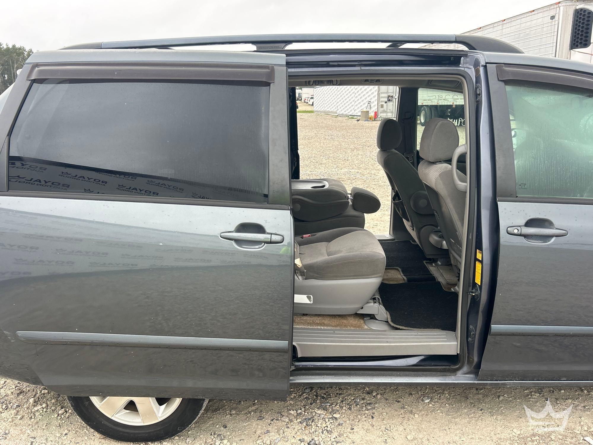 2007 Toyota SIENNA