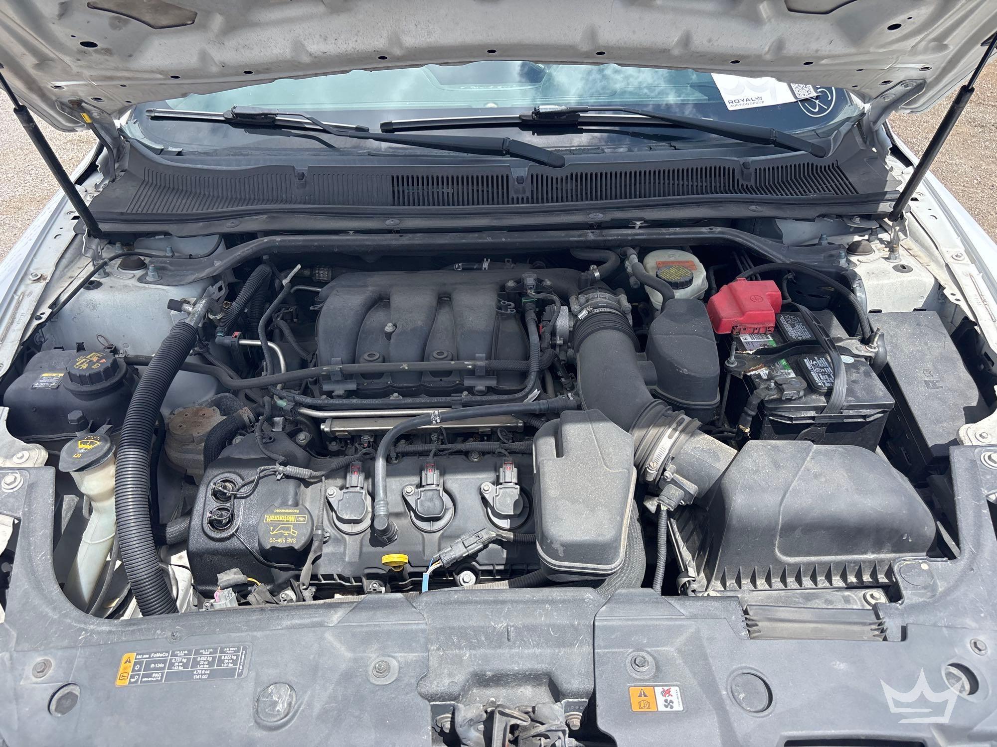 2013 Ford TAURUS