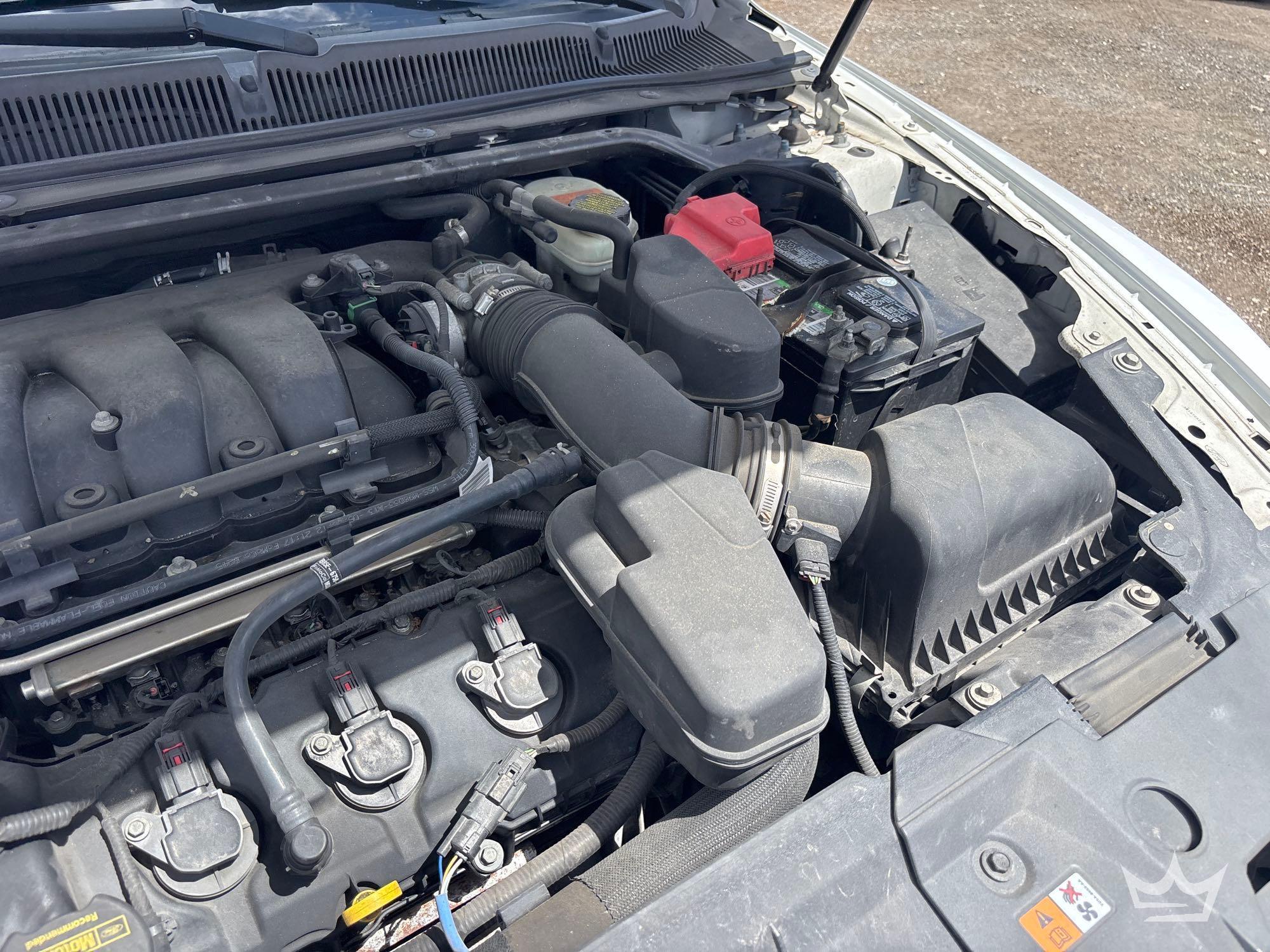 2013 Ford TAURUS