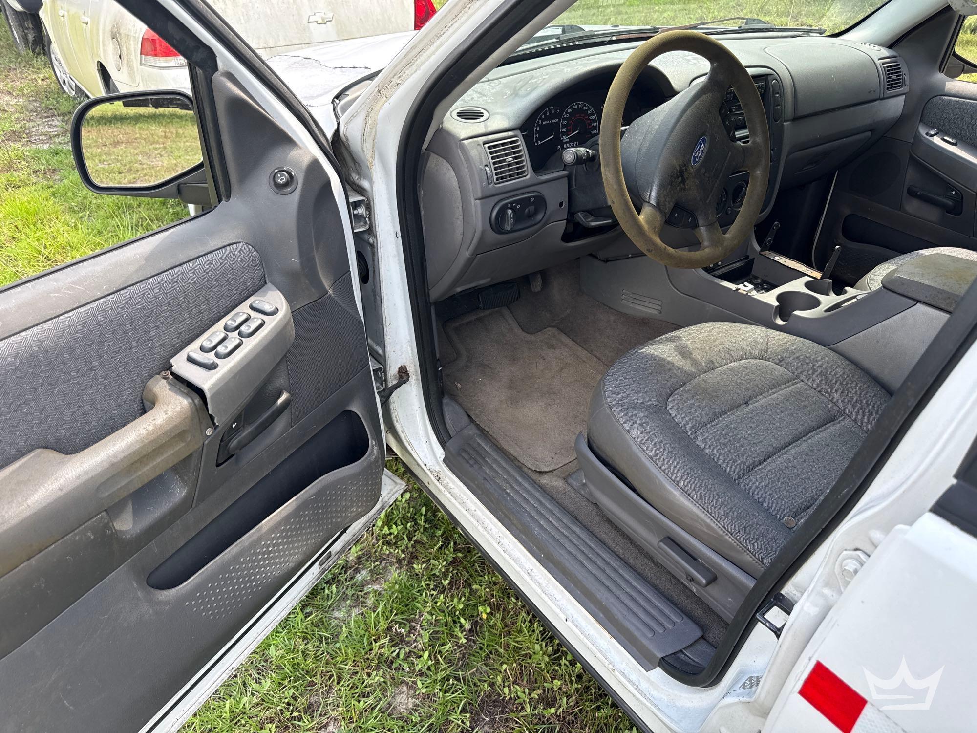 2002 Ford EXPLORER