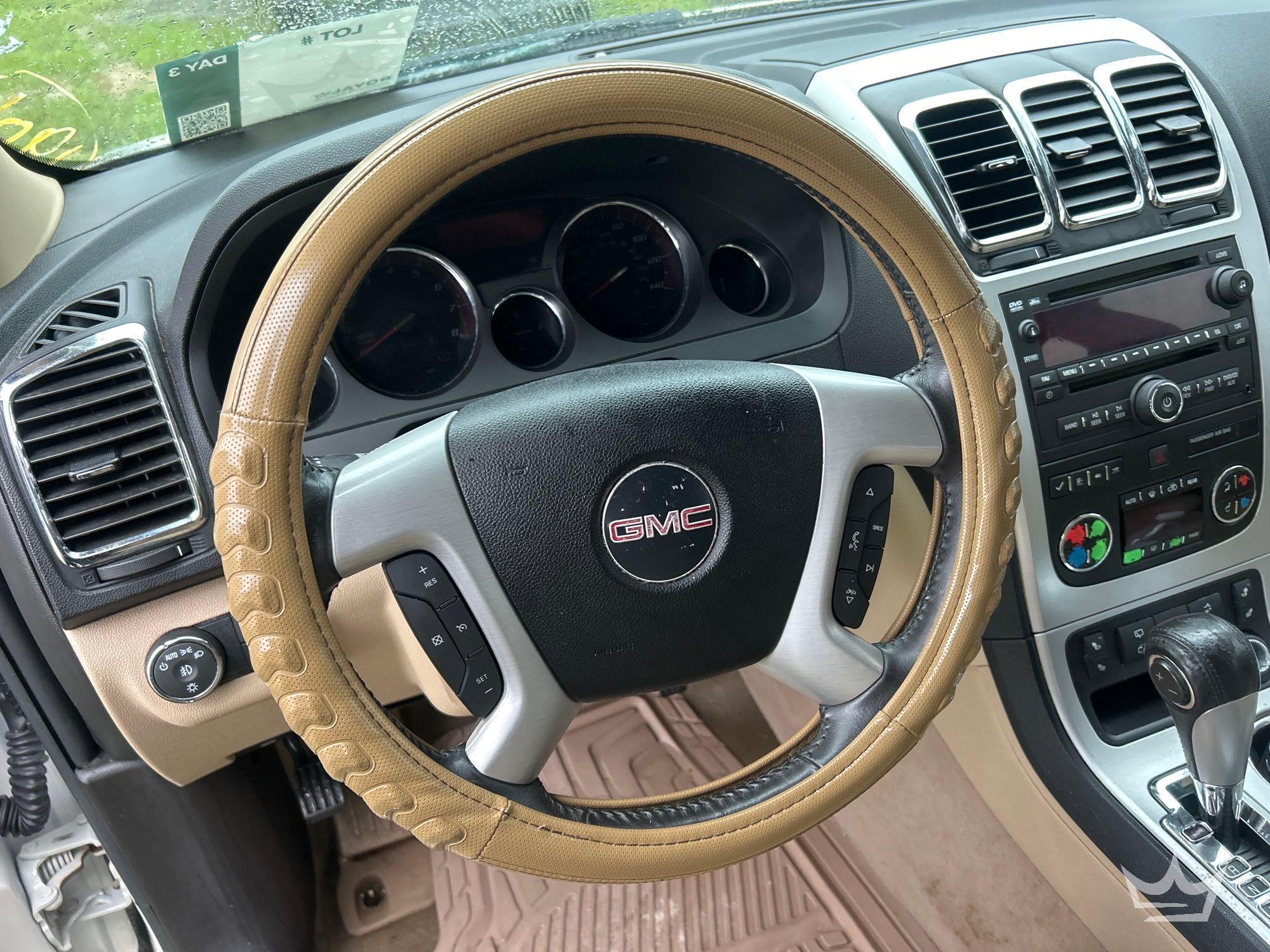 2011 GMC Acadia