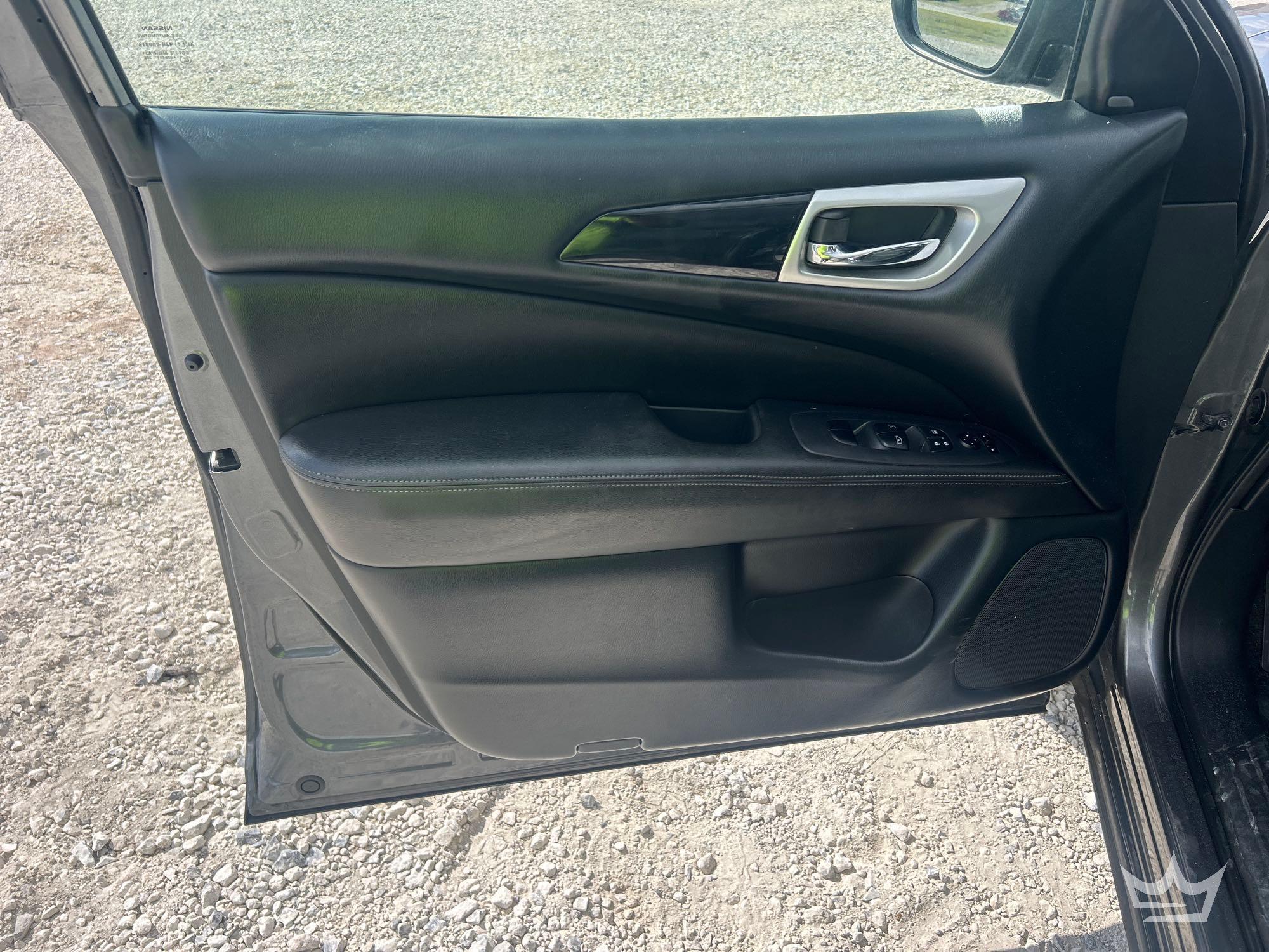 2019 Nissan PATHFINDER